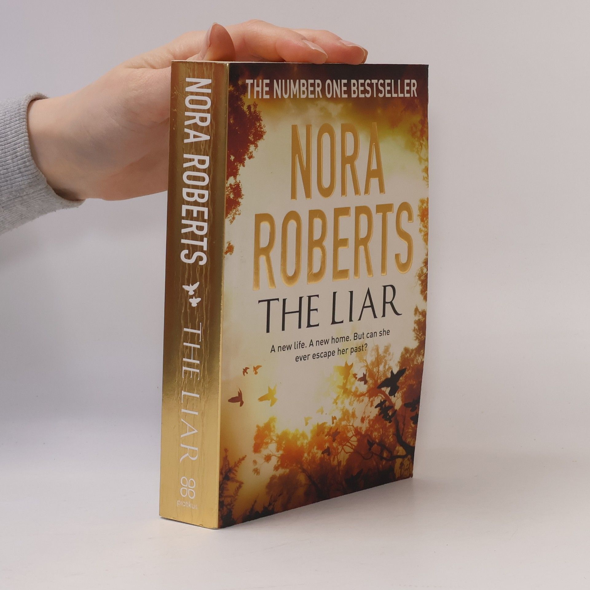 Nora Roberts The Liar