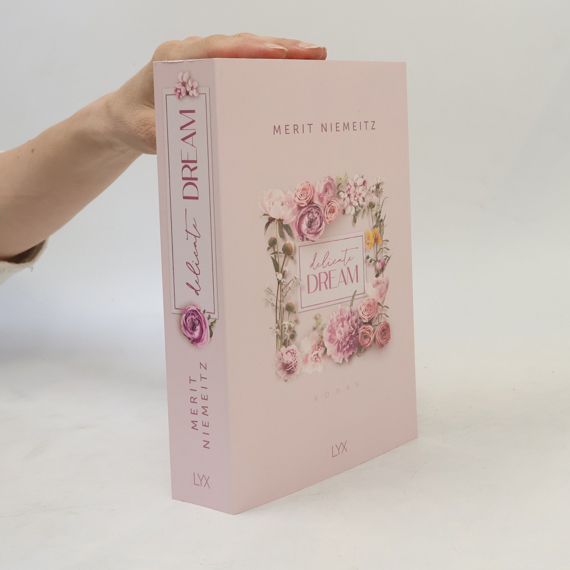 Merit Niemeitz Delicate Dream