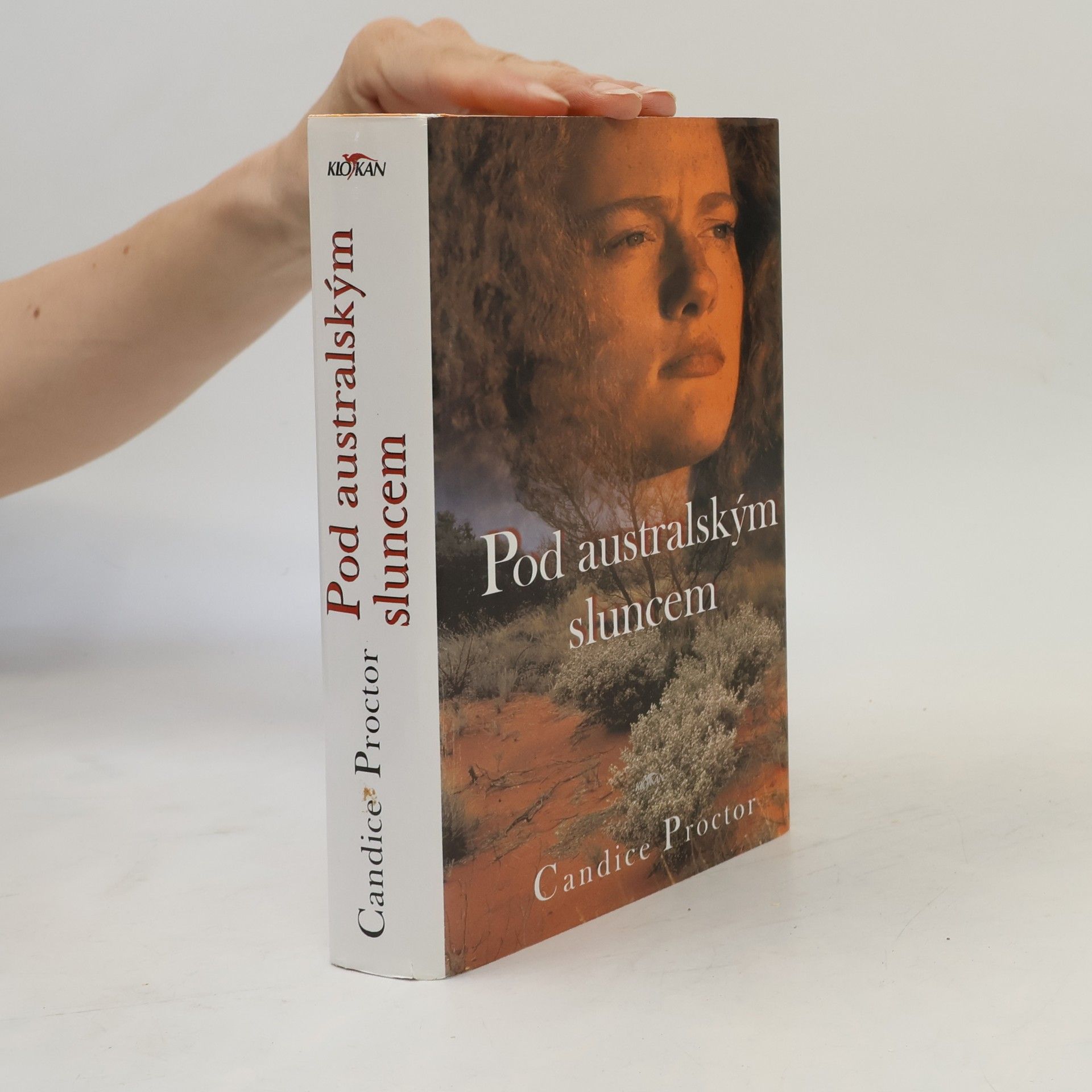Candice E. Proctor Pod australským sluncem