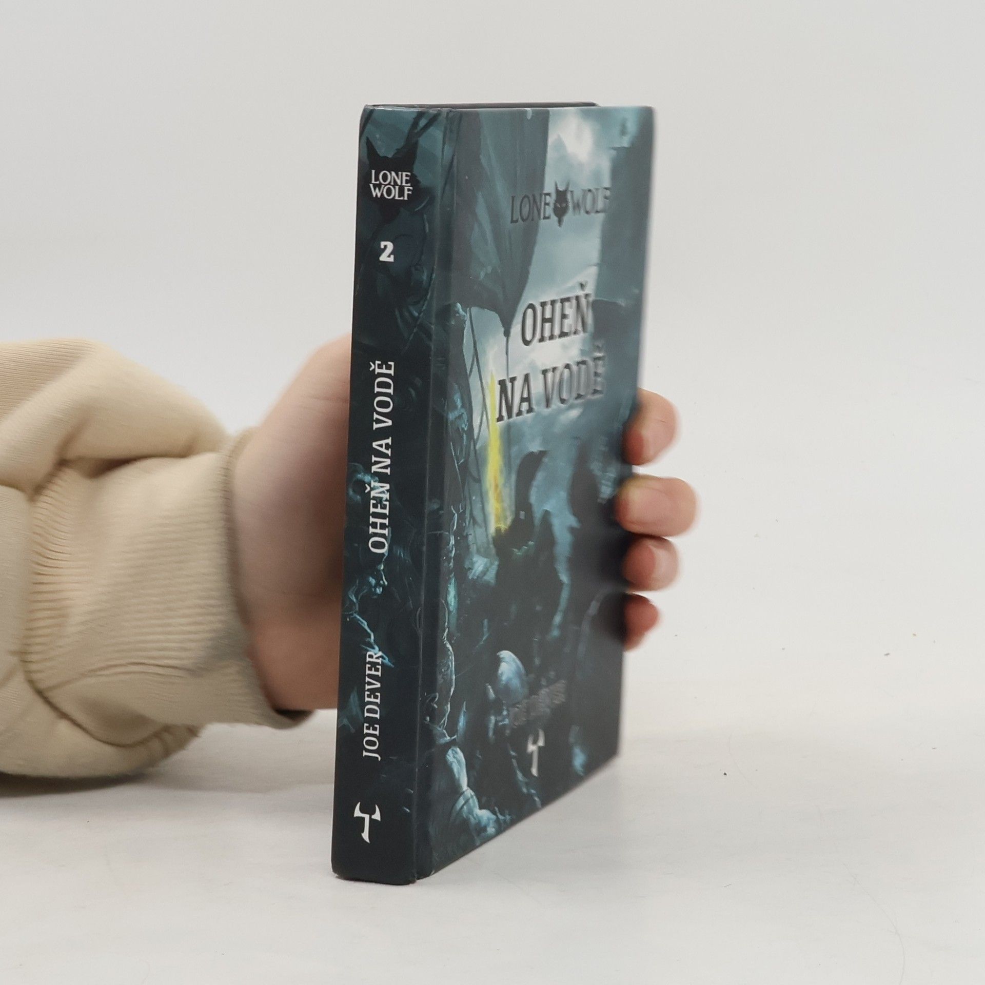 Joe Dever Oheň na vodě