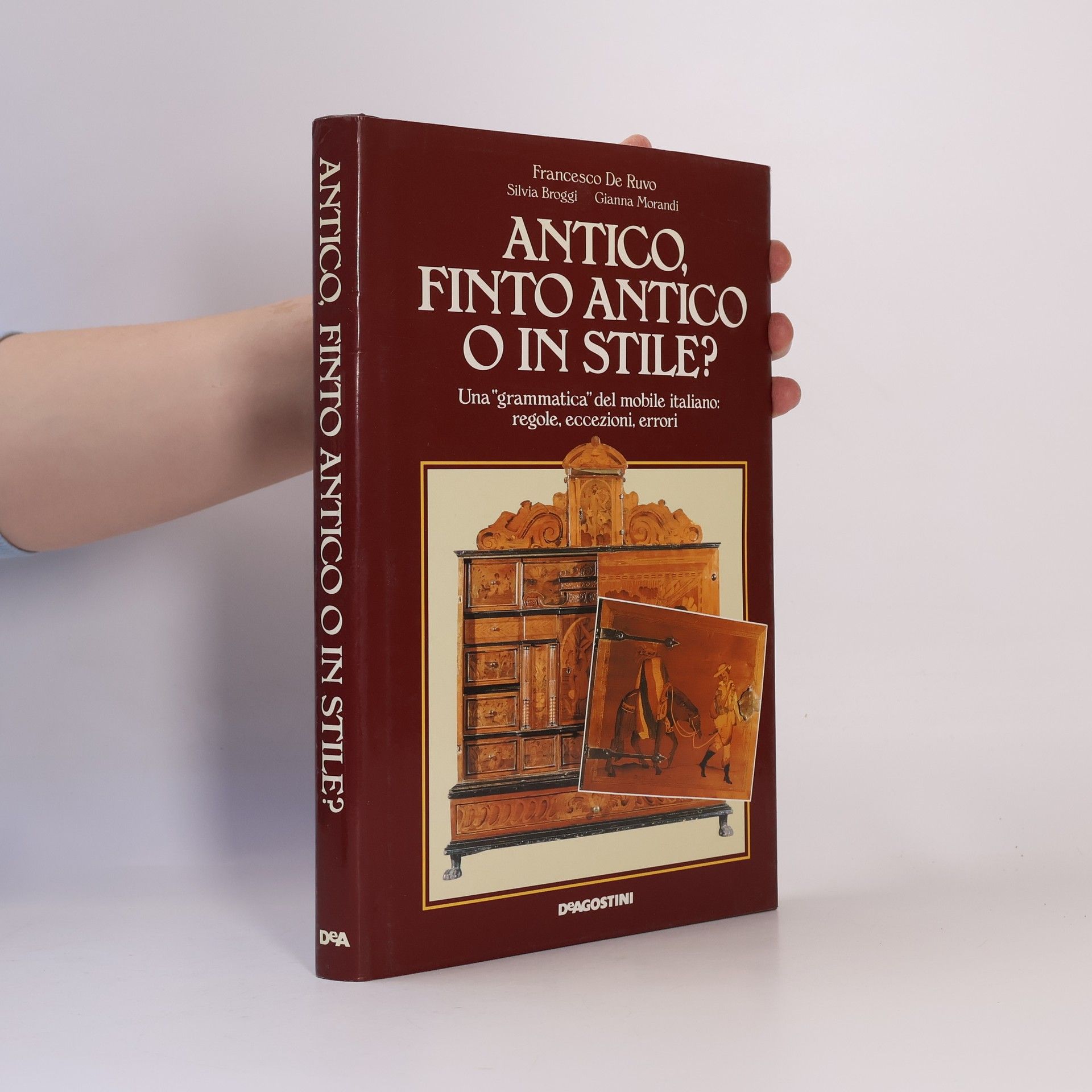 Francesco De Ruvo Antico, finto antico o in stile?