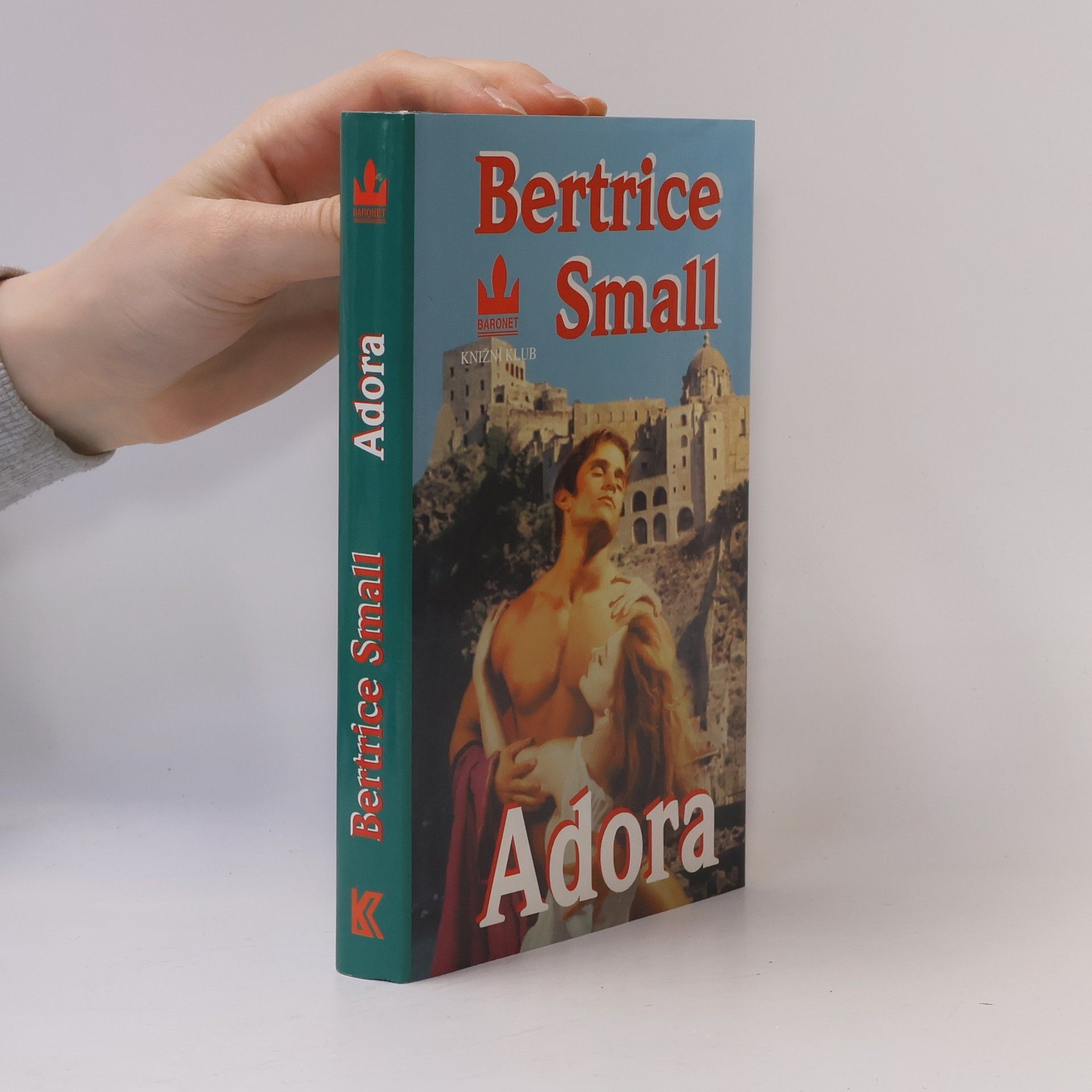 Bertrice Small Adora