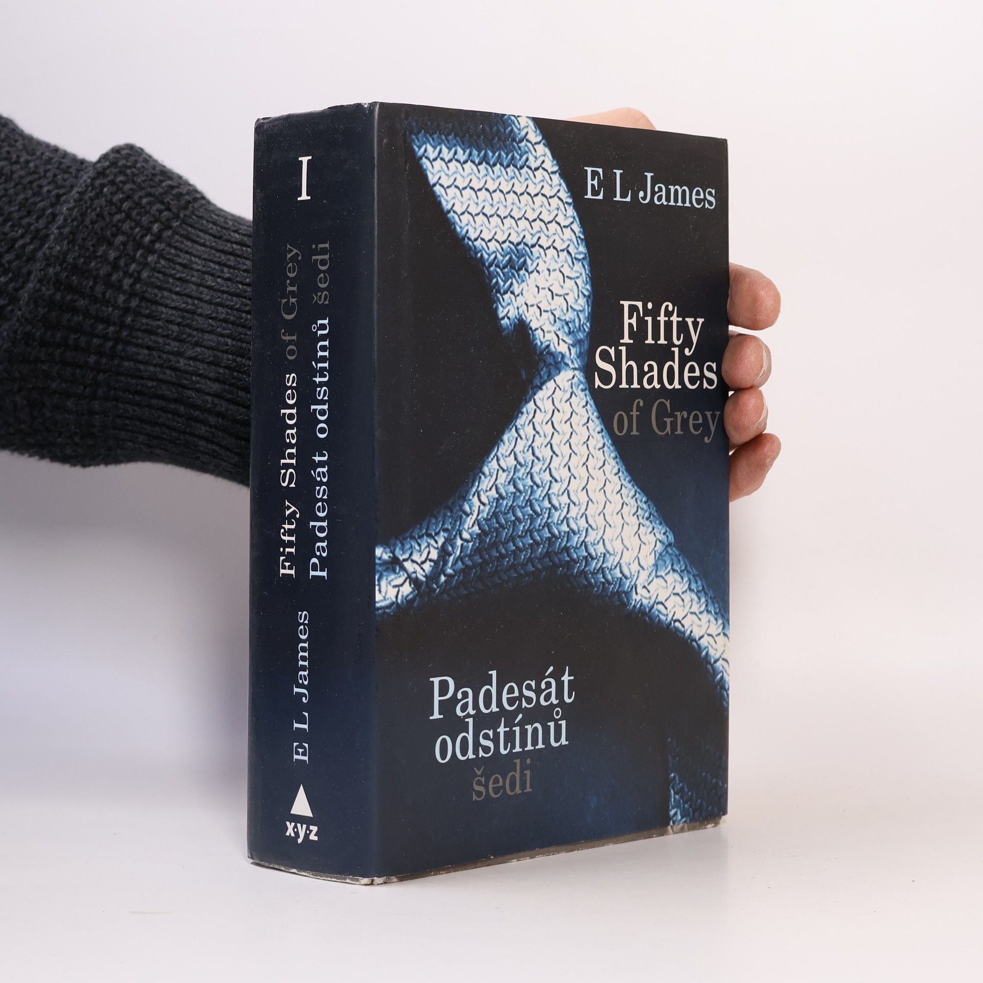 E. L. James Padesát odstínů šedi