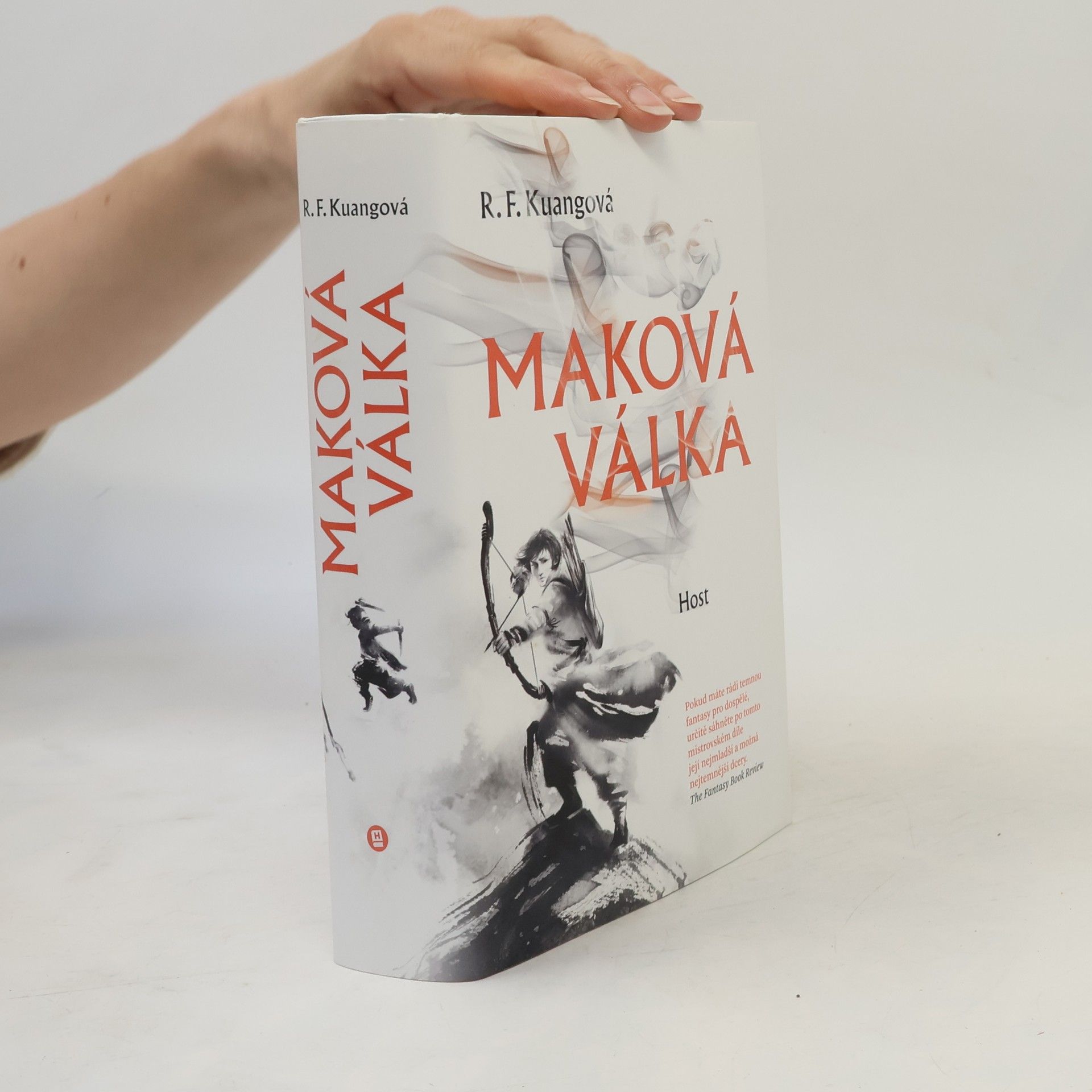 Rebecca Kuang Maková válka