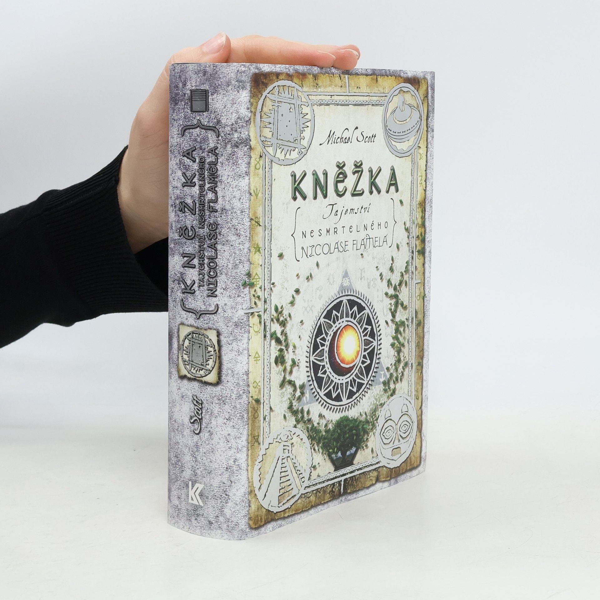 Michael Scott Kněžka. Tajemství nesmrtelného Nicolase Flamela 6
