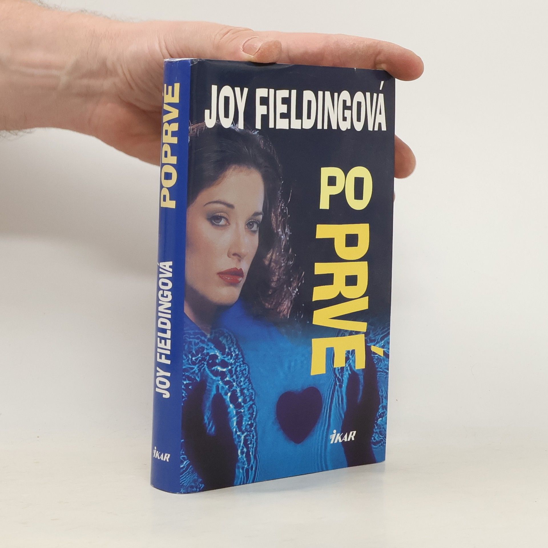 Joy Fielding Poprvé