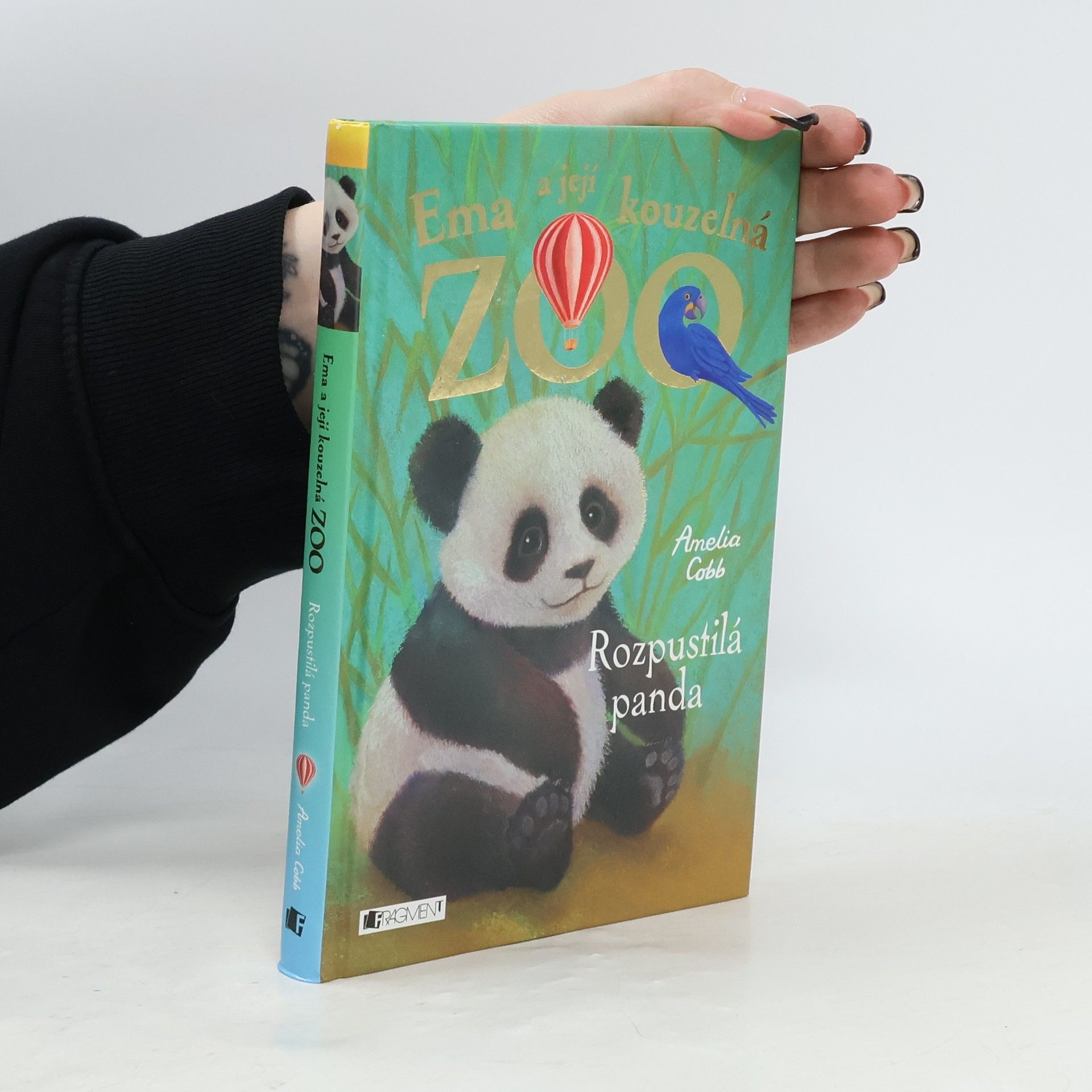 Cobb, Amelia Ema a její kouzelná zoo. Rozpustilá panda