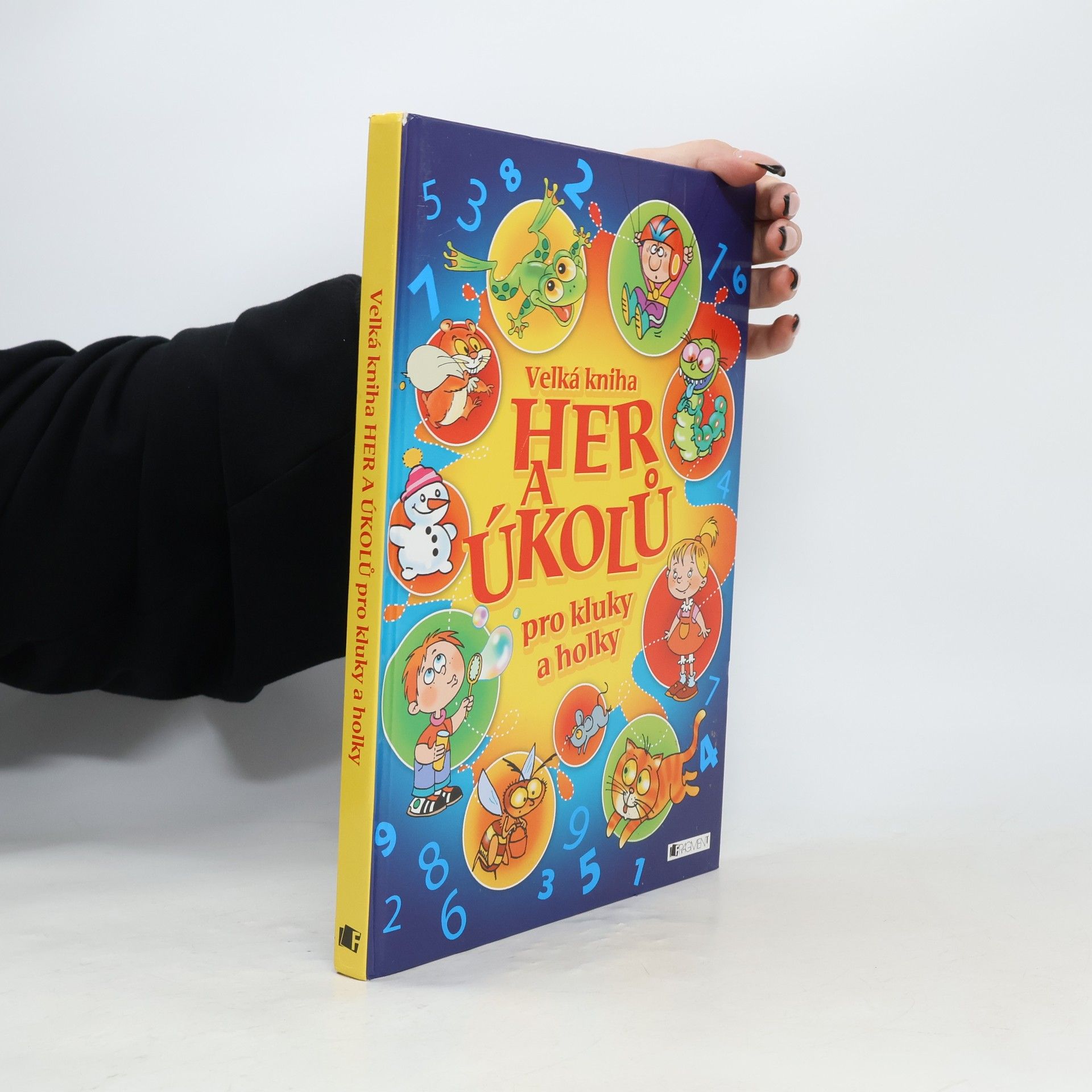 Kolektiv autorů Velká kniha her a úkolů pro kluky a holky