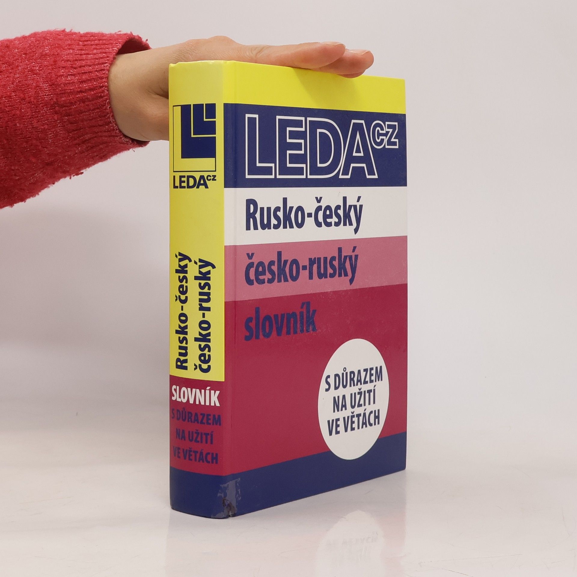 Marie Csiriková Rusko-český, česko-ruský slovník. S důrazem na užití ve větách