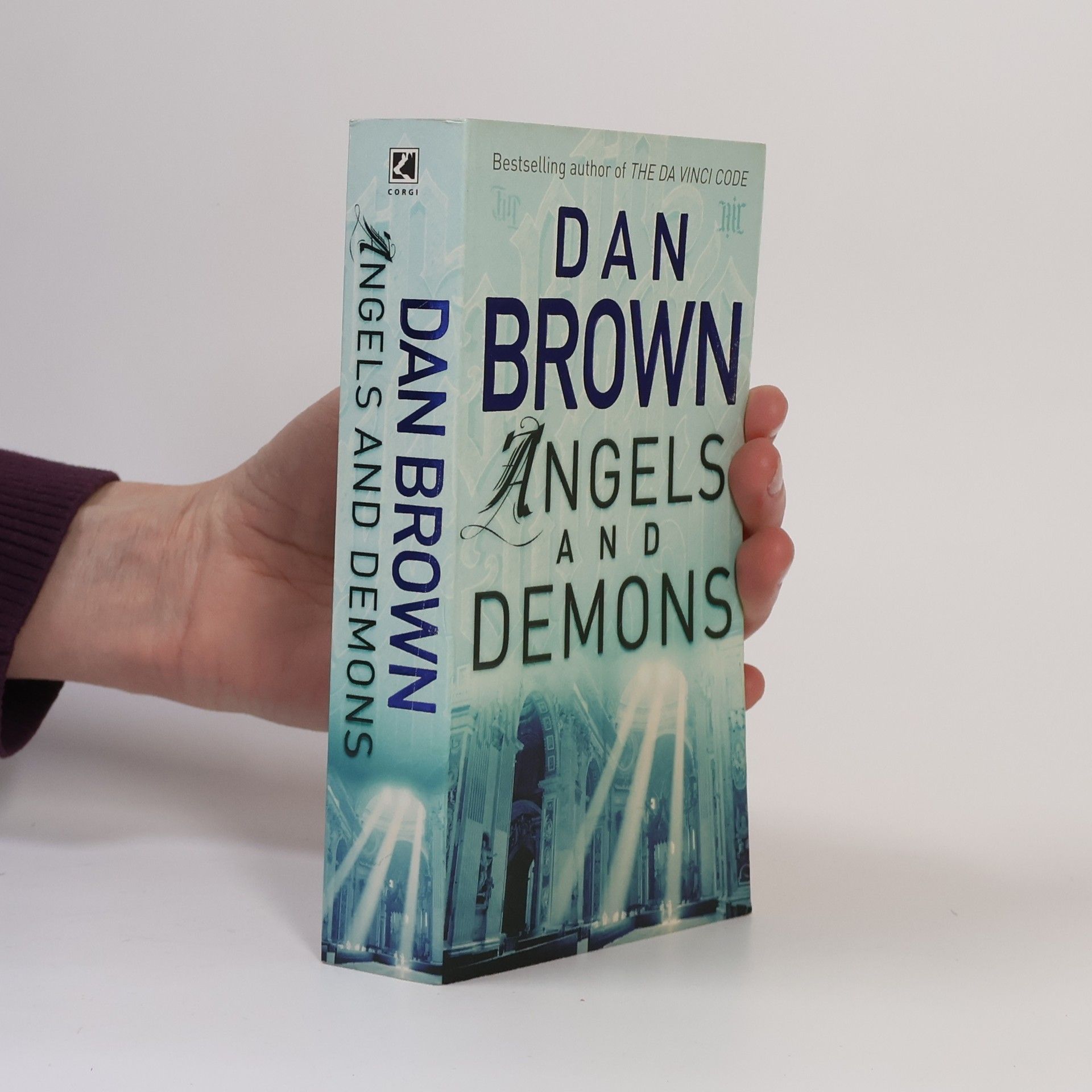 Dan Brown Angels and Demons