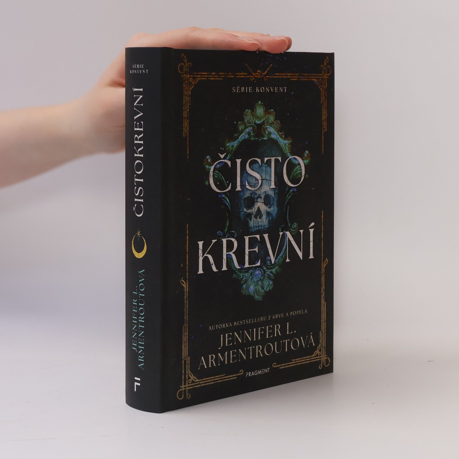 Jennifer L. Armentrout Čistokrevní