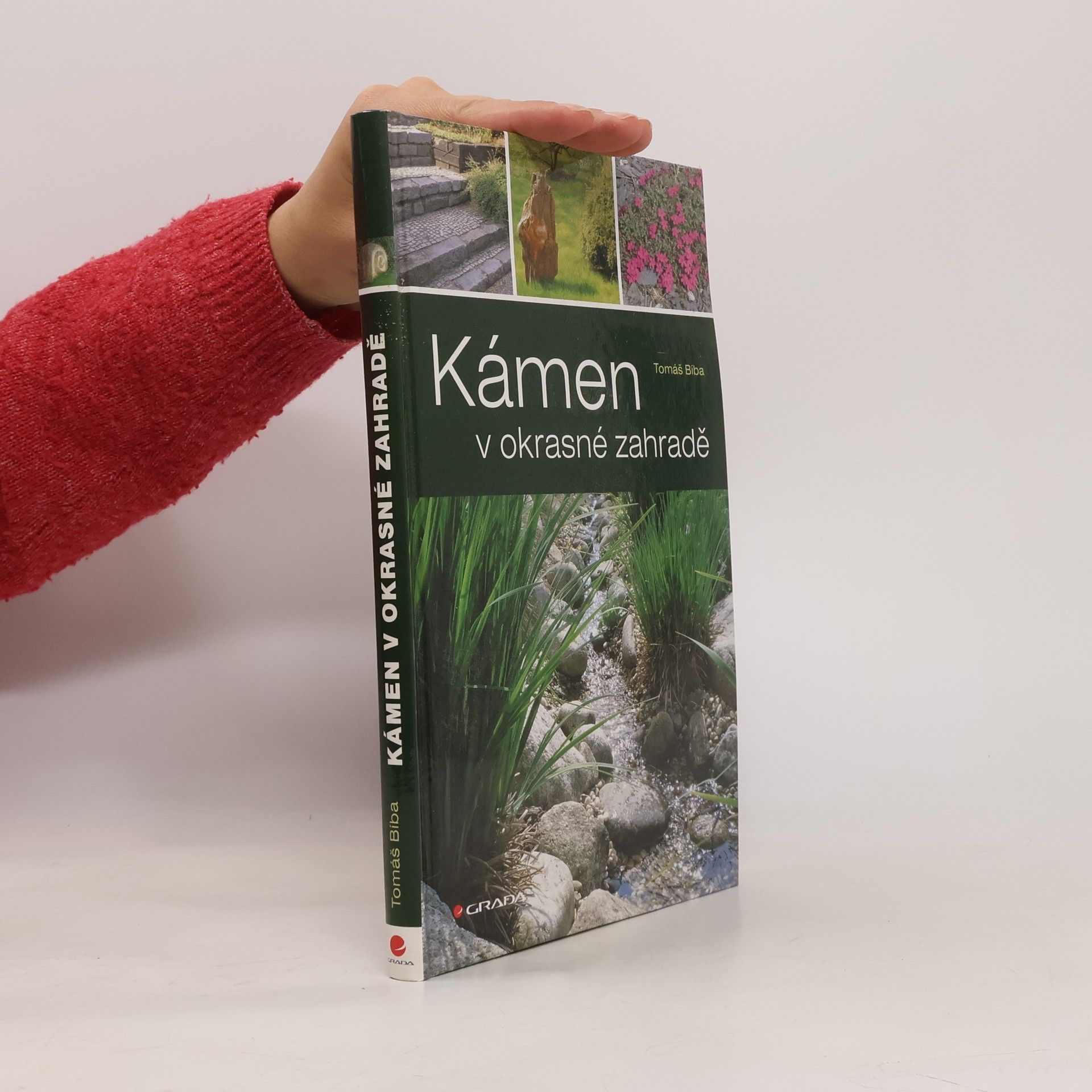 Kámen v okrasné zahradě