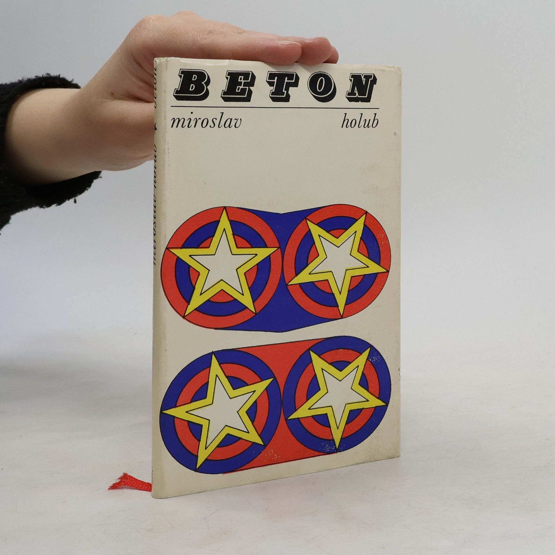 Miroslav Holub Beton