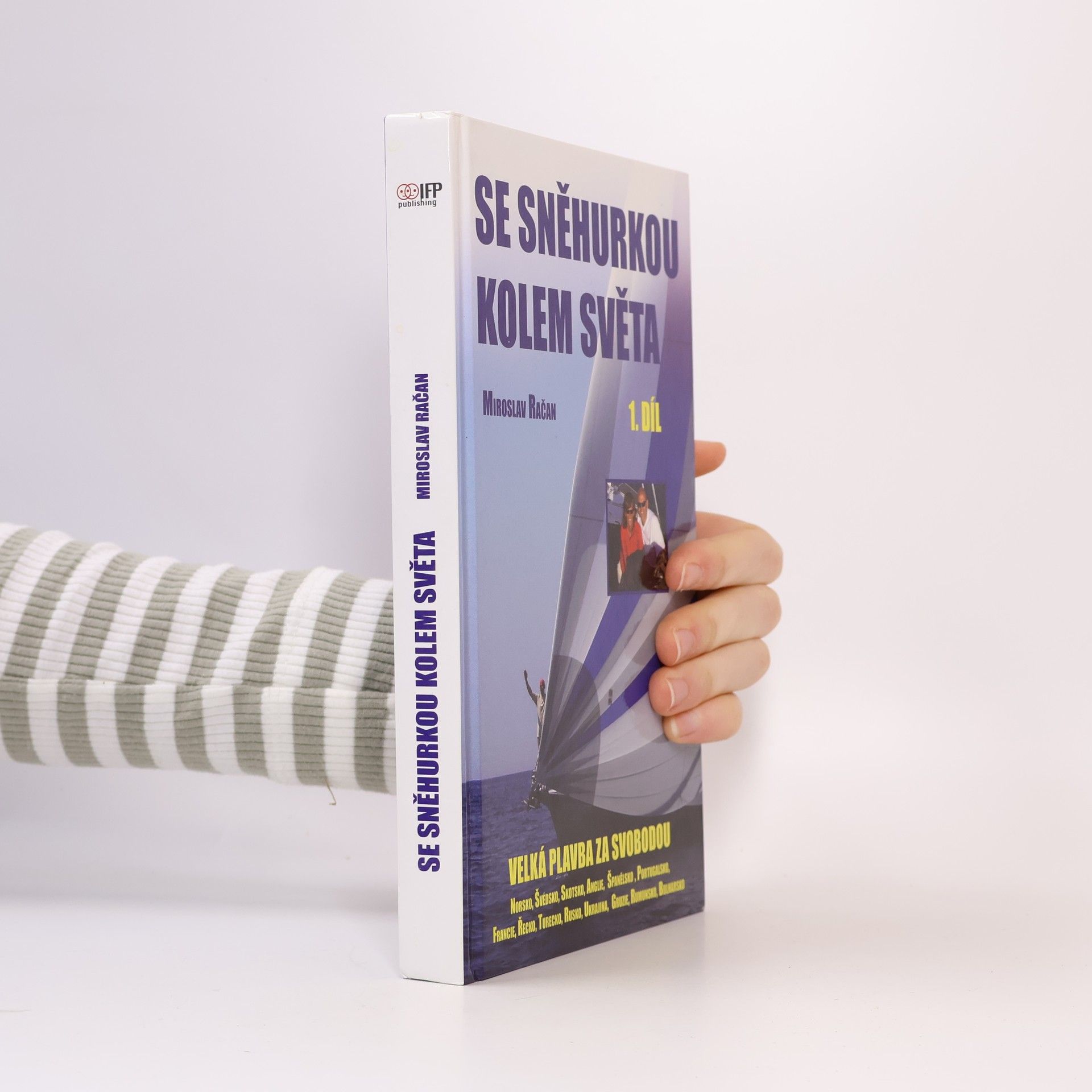Miroslav Račan Se Sněhurkou kolem světa- 1.díl
