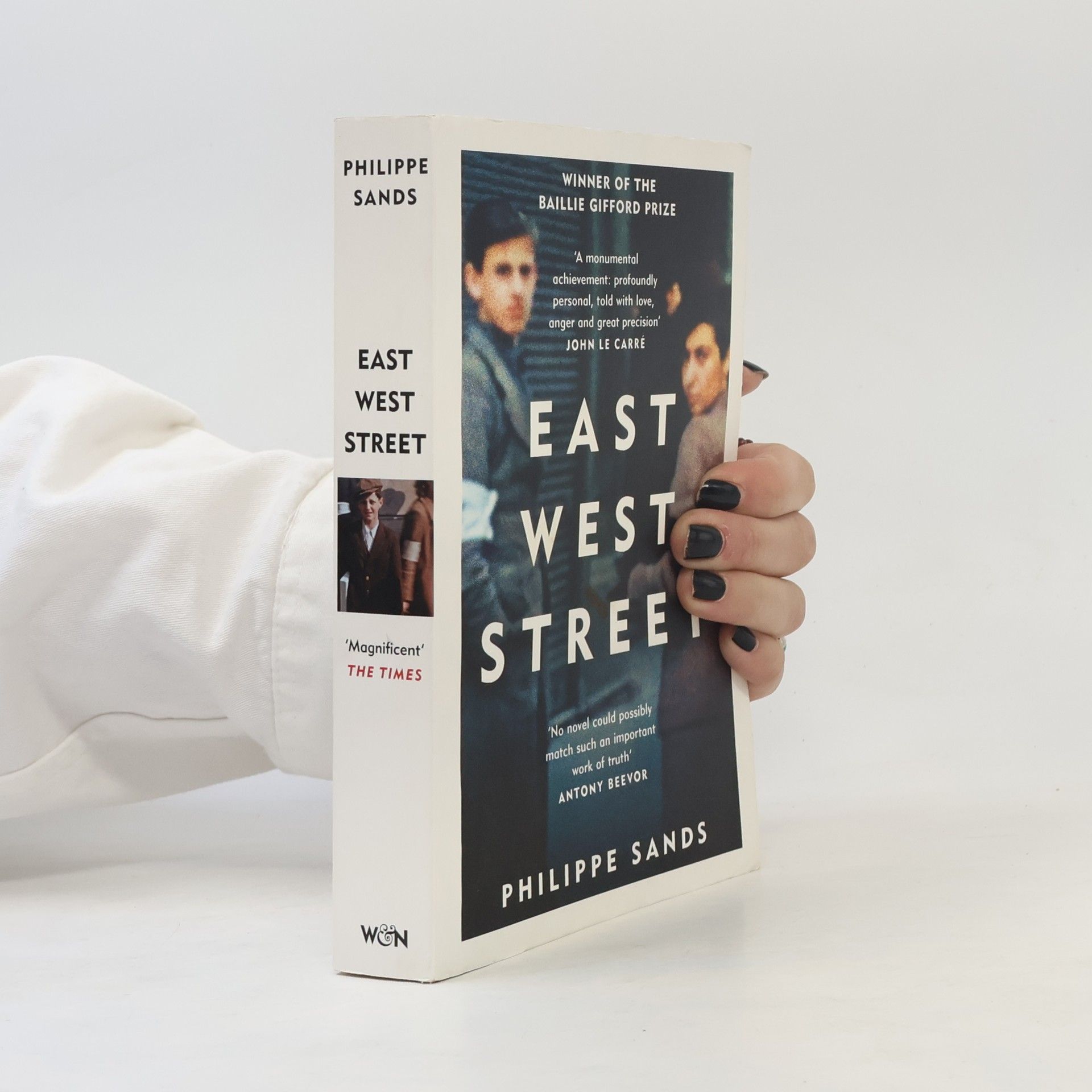 Philippe Sands East West street : on the origins of genocide and crimes against humanity