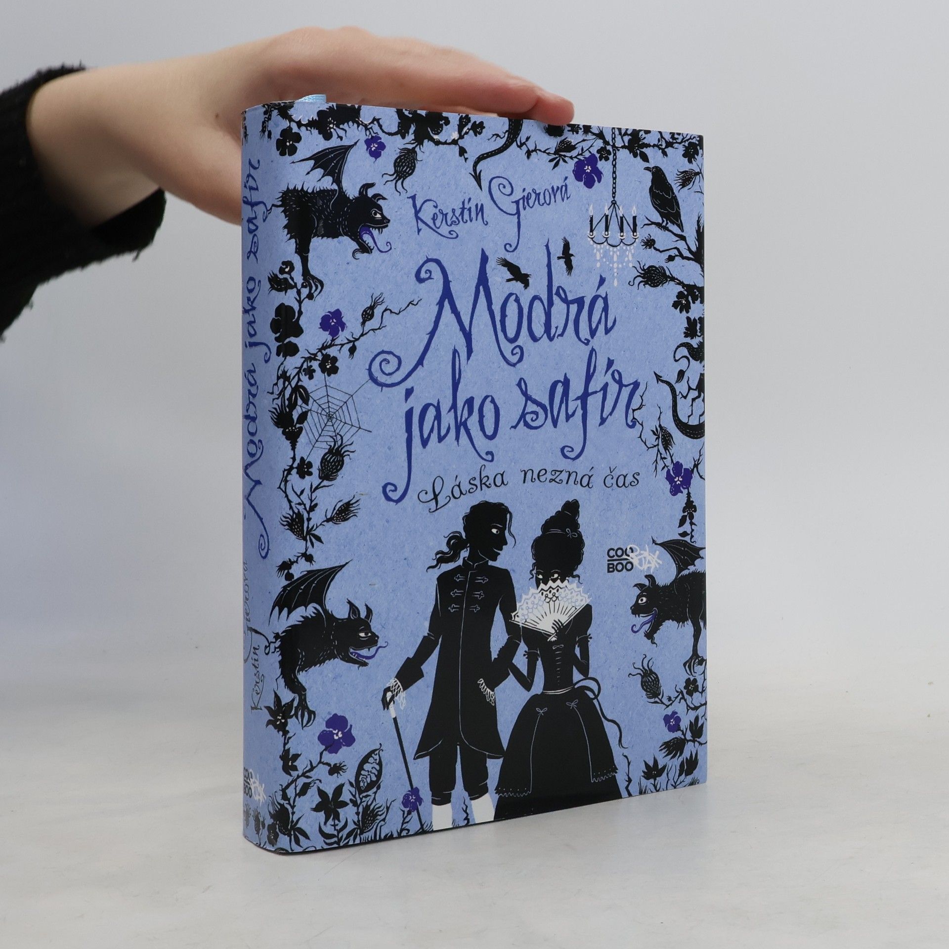 Kerstin Gier Modrá jako safír: Láska nezná čas