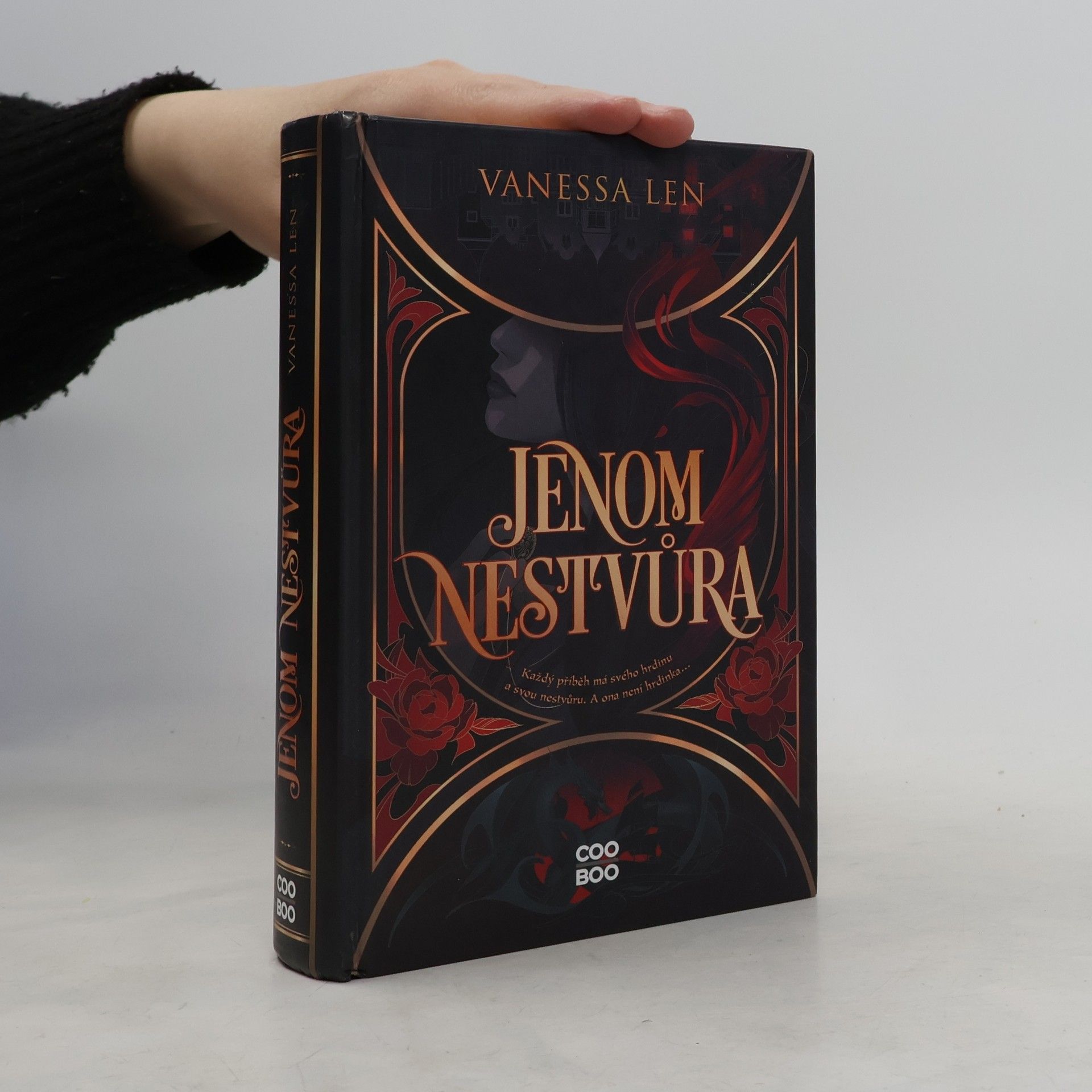 Vanessa Len Jenom nestvůra