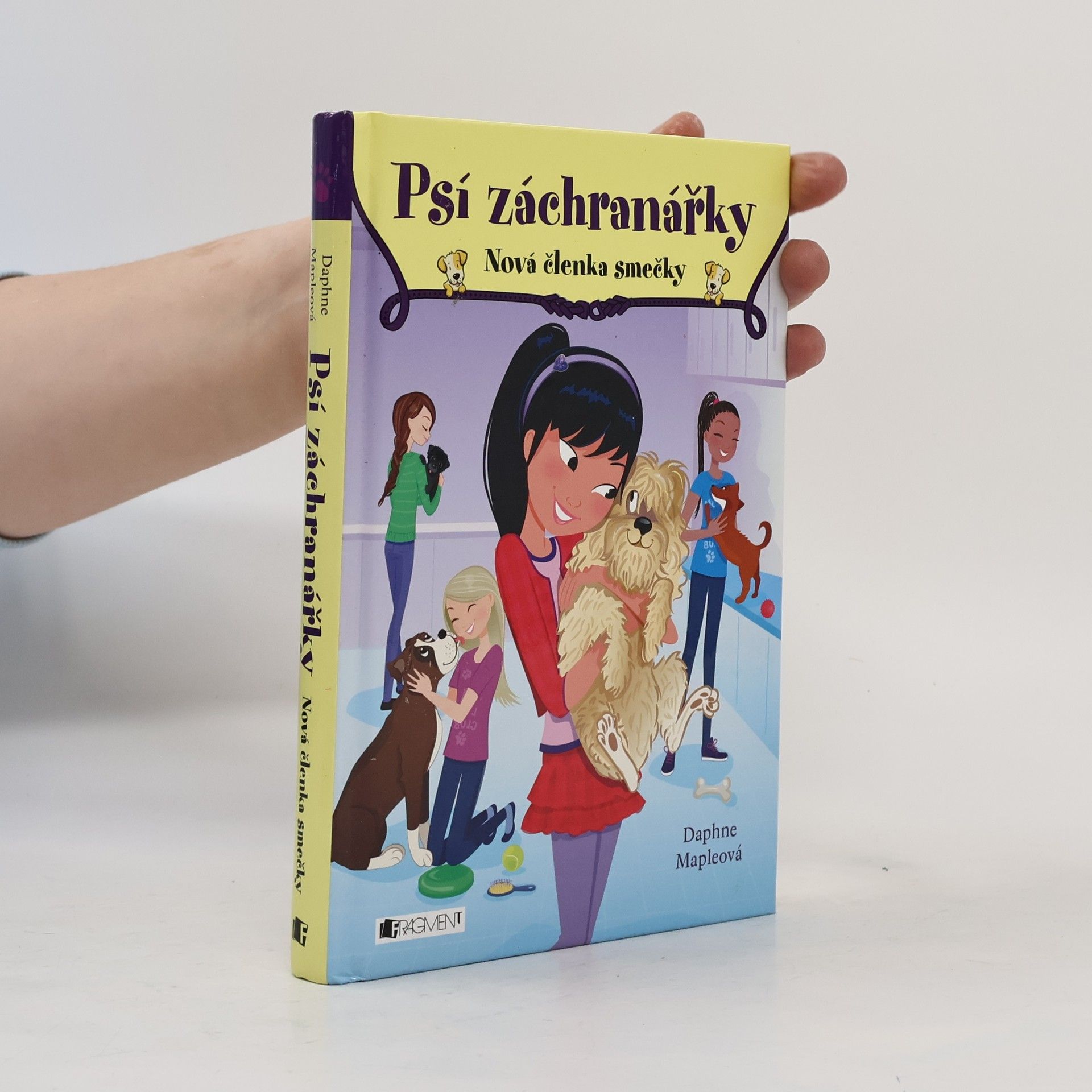 Daphne Maple Psí záchranářky. Nová členka smečky