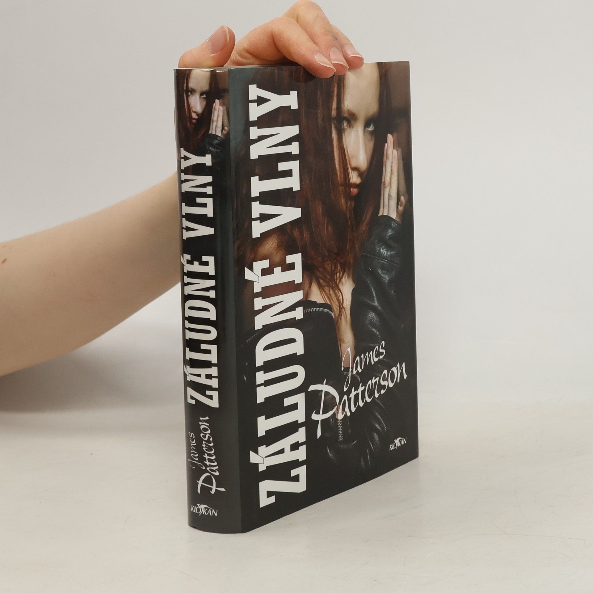 James Patterson Záludné vlny