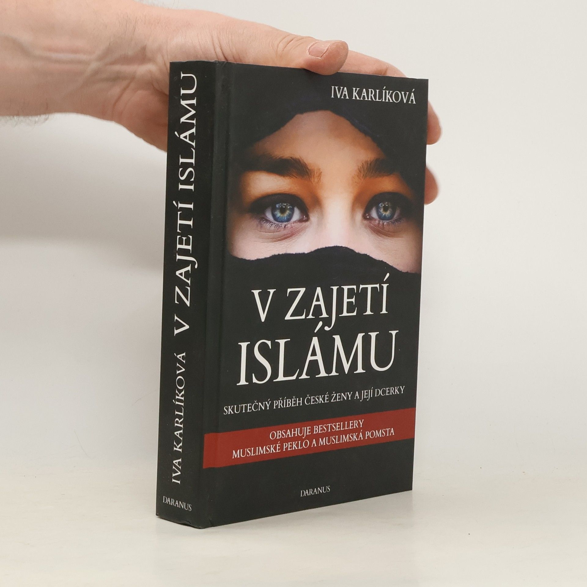 Iva Karlíková V zajetí islámu
