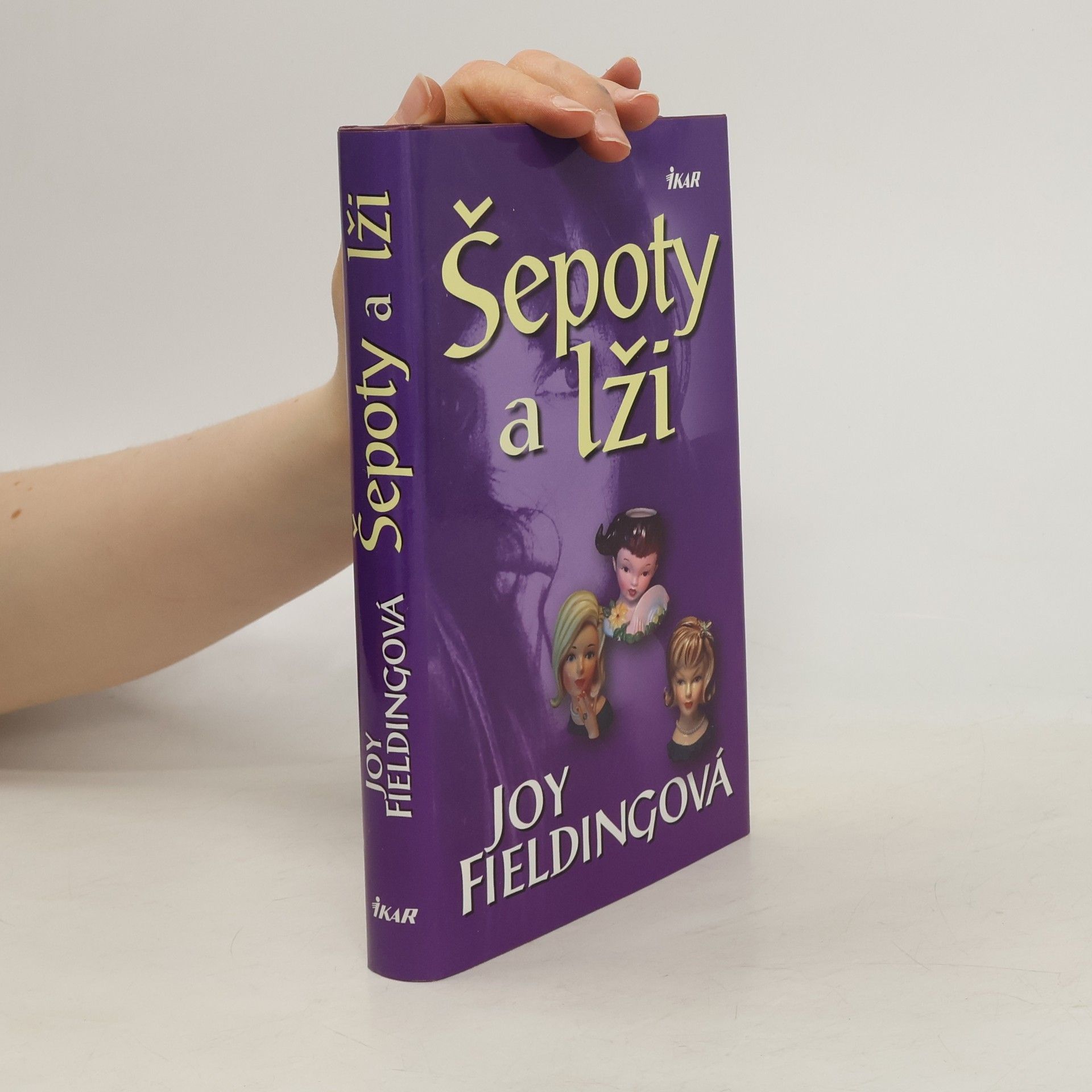 Joy Fielding Šepoty a lži