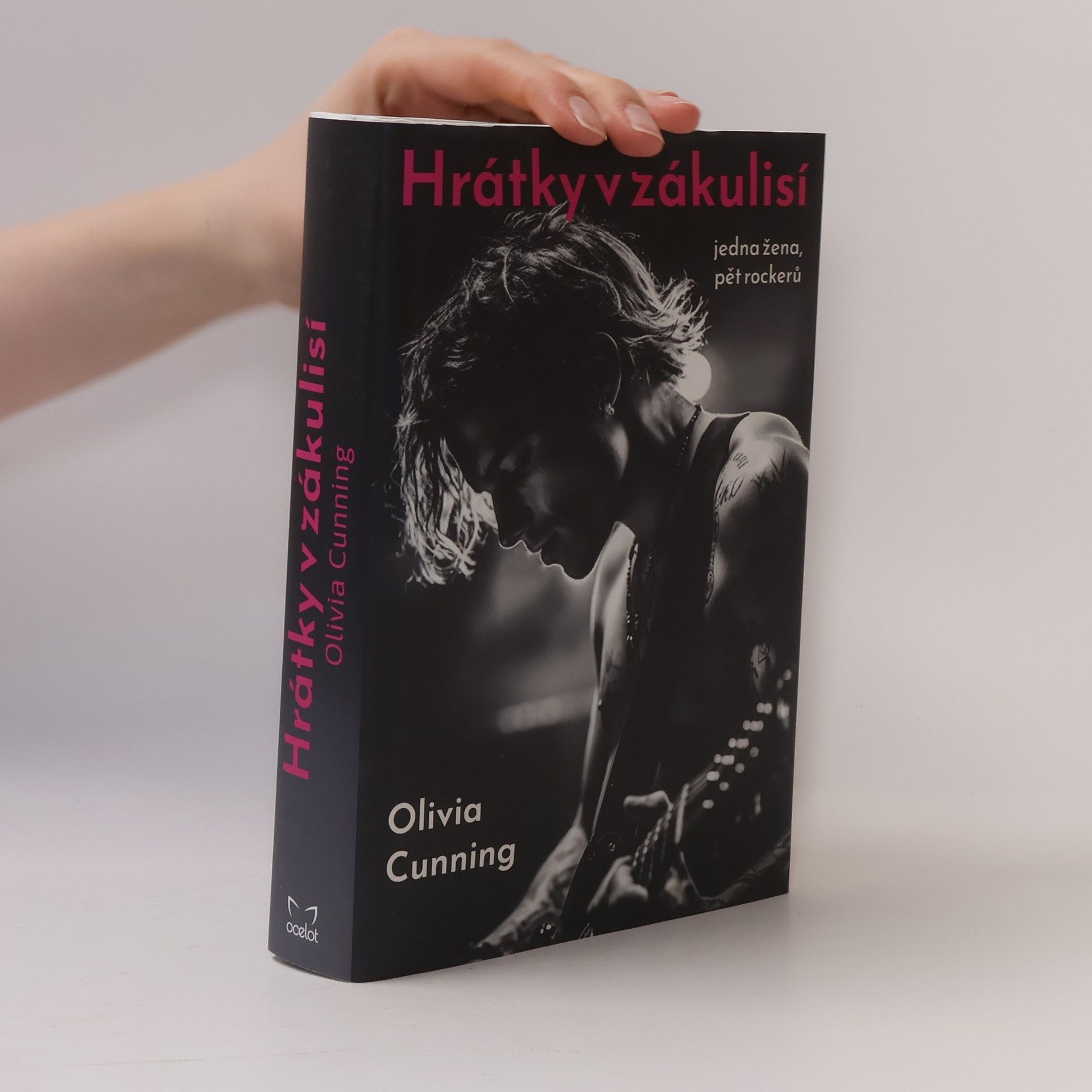 Hrátky v zákulisí