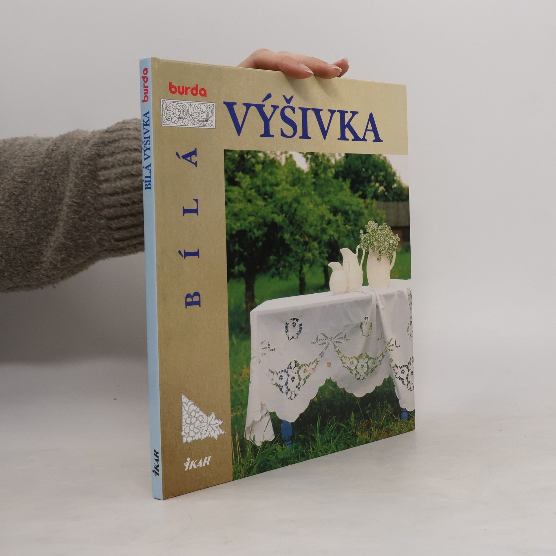 Autorenkollektiv Bílá výšivka