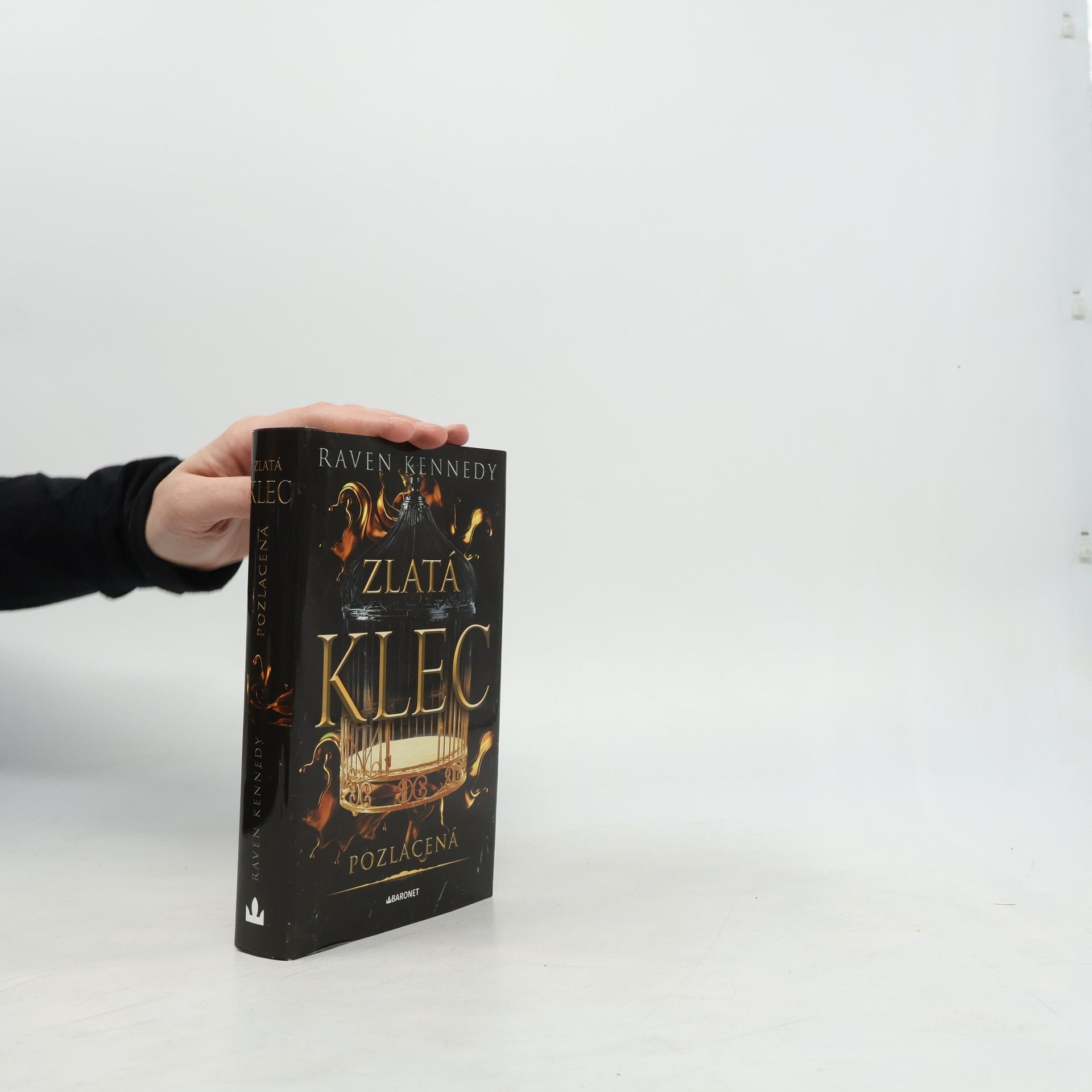 Zuzana Ľalíková Zlatá klec. Pozlacená