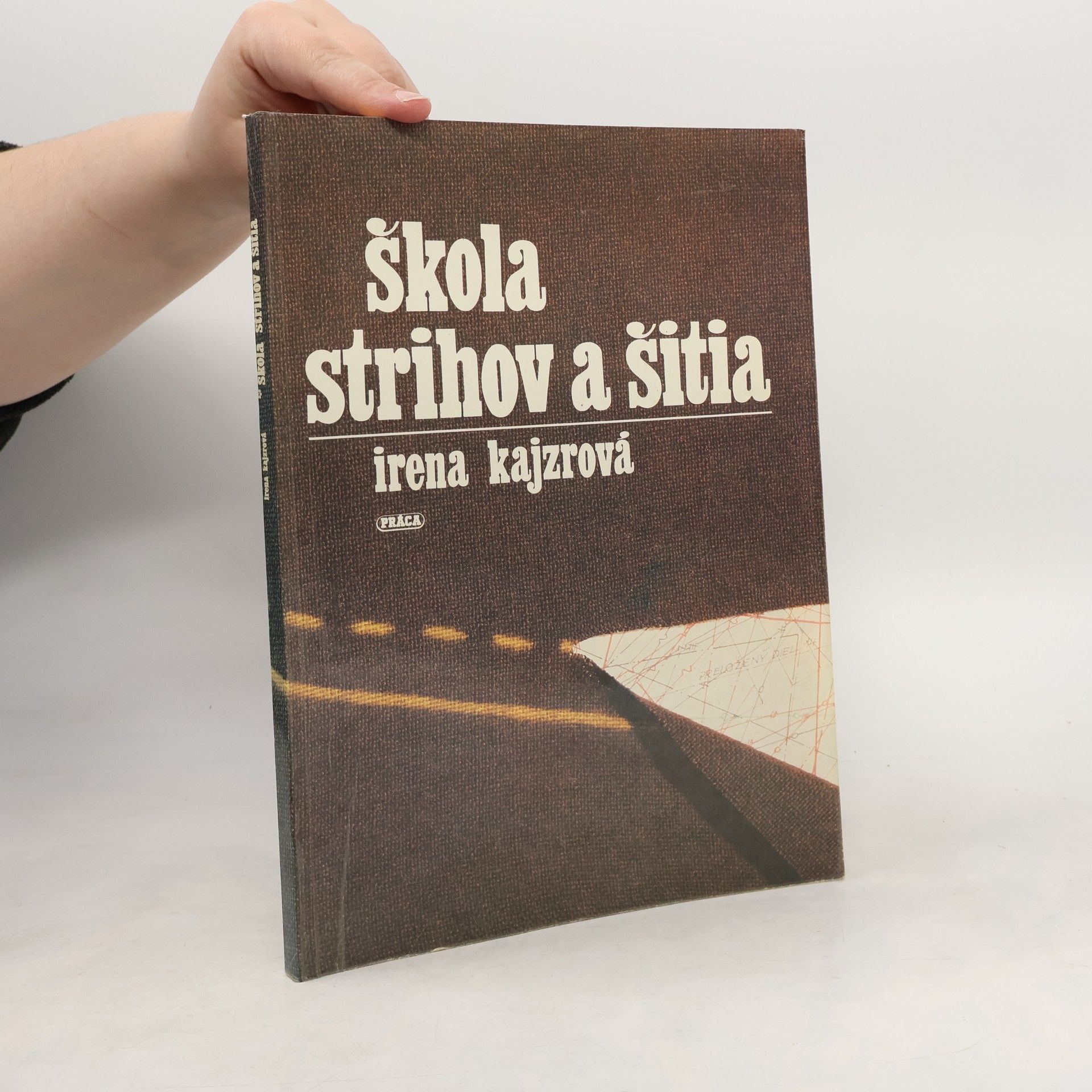 Irena Kajzrová Škola strihov a šitia