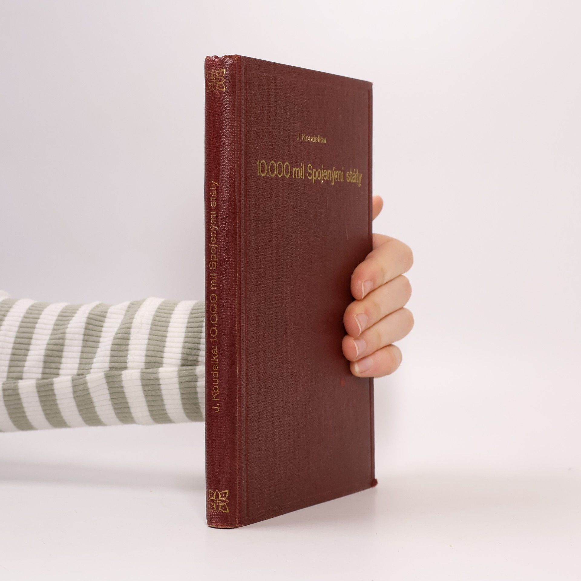 10.000 mil Spojenýmí státy