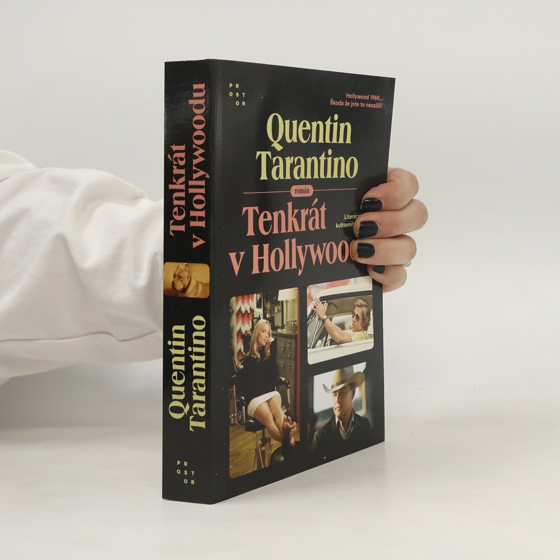 Quentin Tarantino Tenkrát v Hollywoodu : román