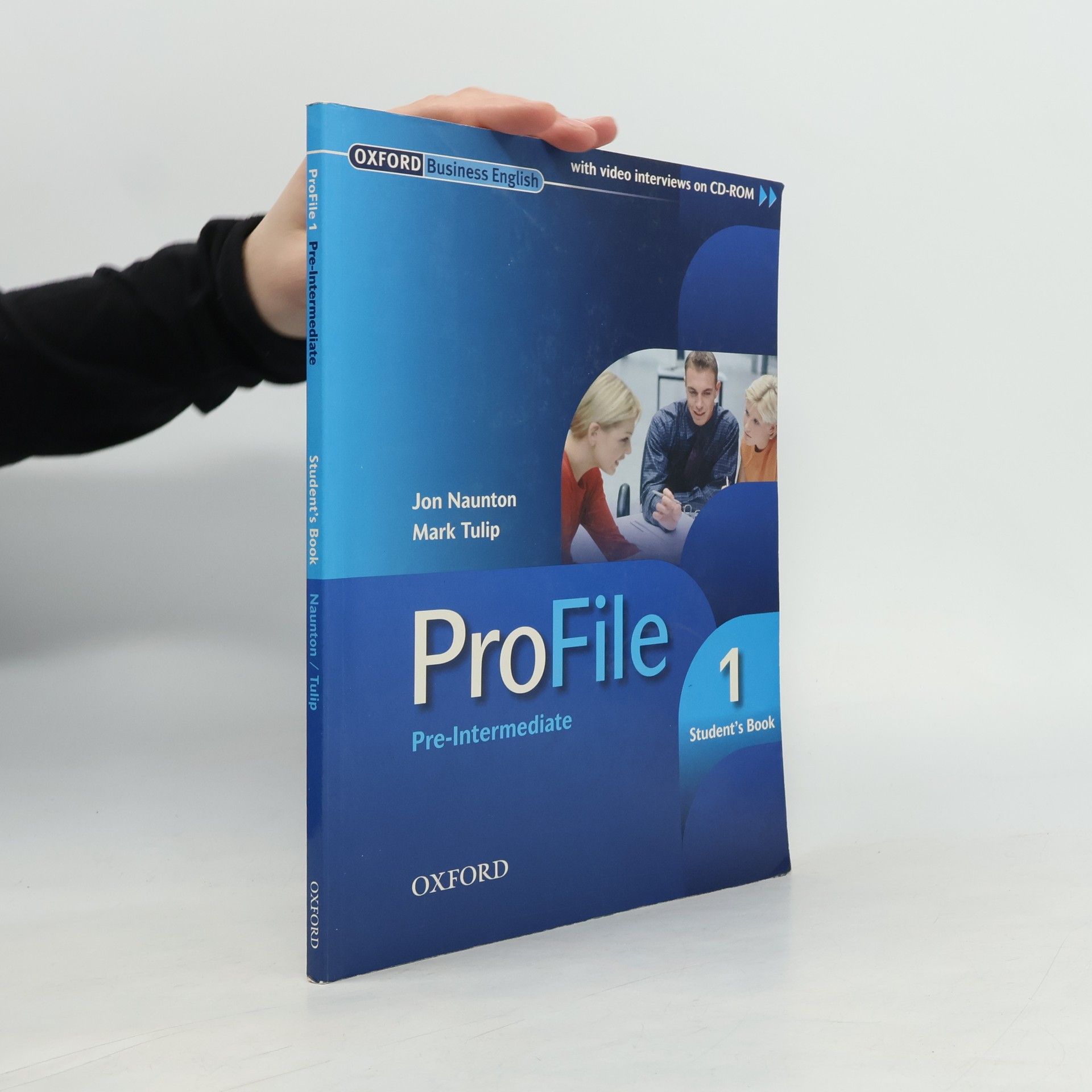 Jon Naunton ProFile 1. Student's book. Pre-intermediate