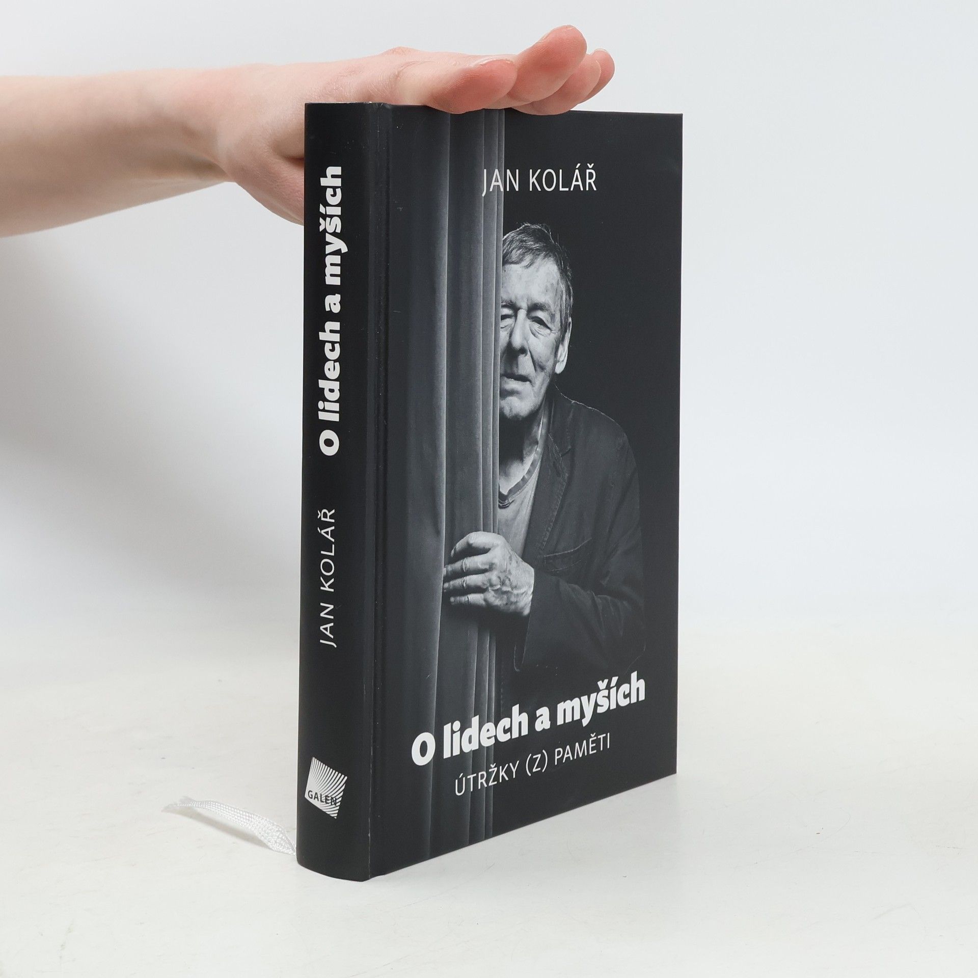 O lidech a myších