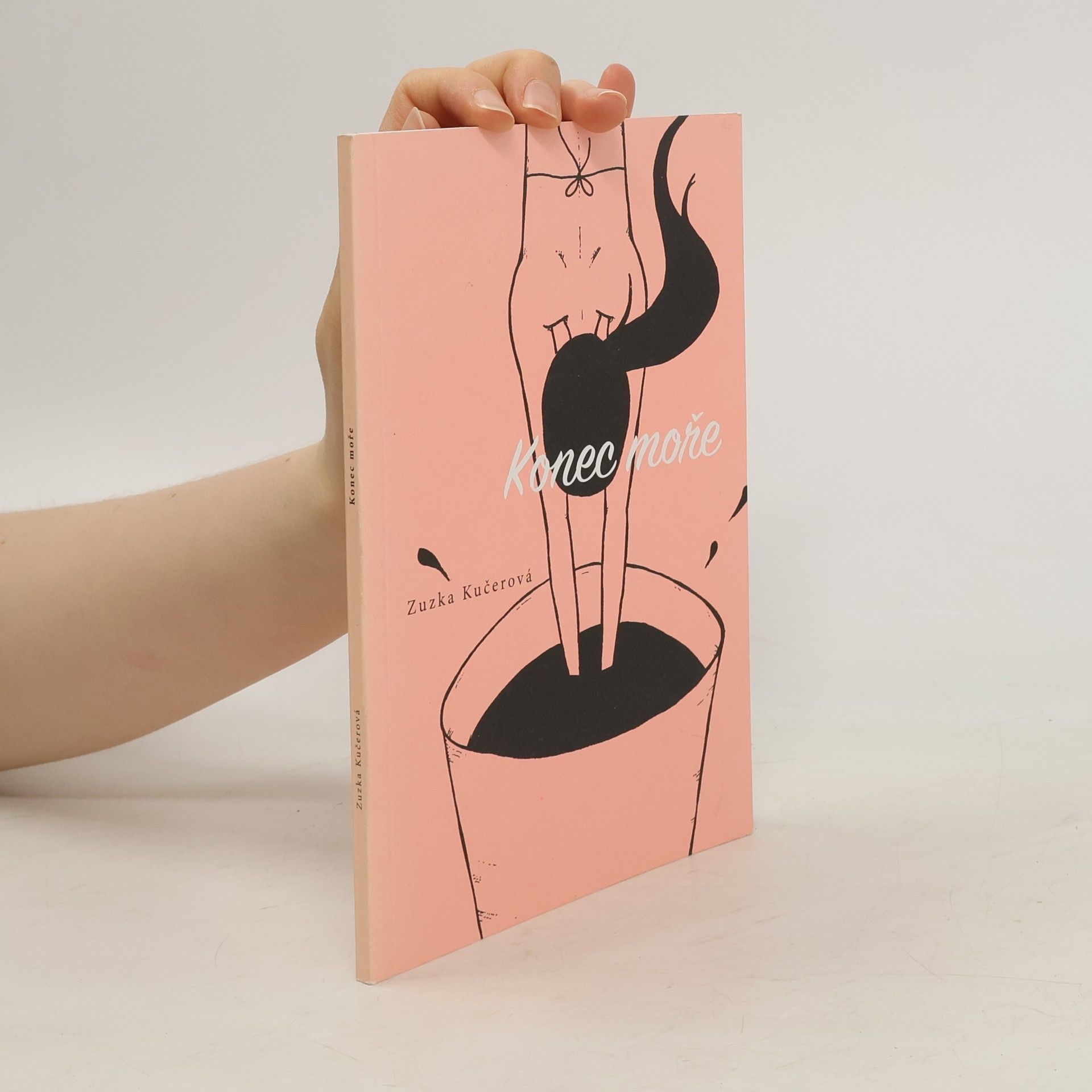 Zuzka Kučerová Konec moře