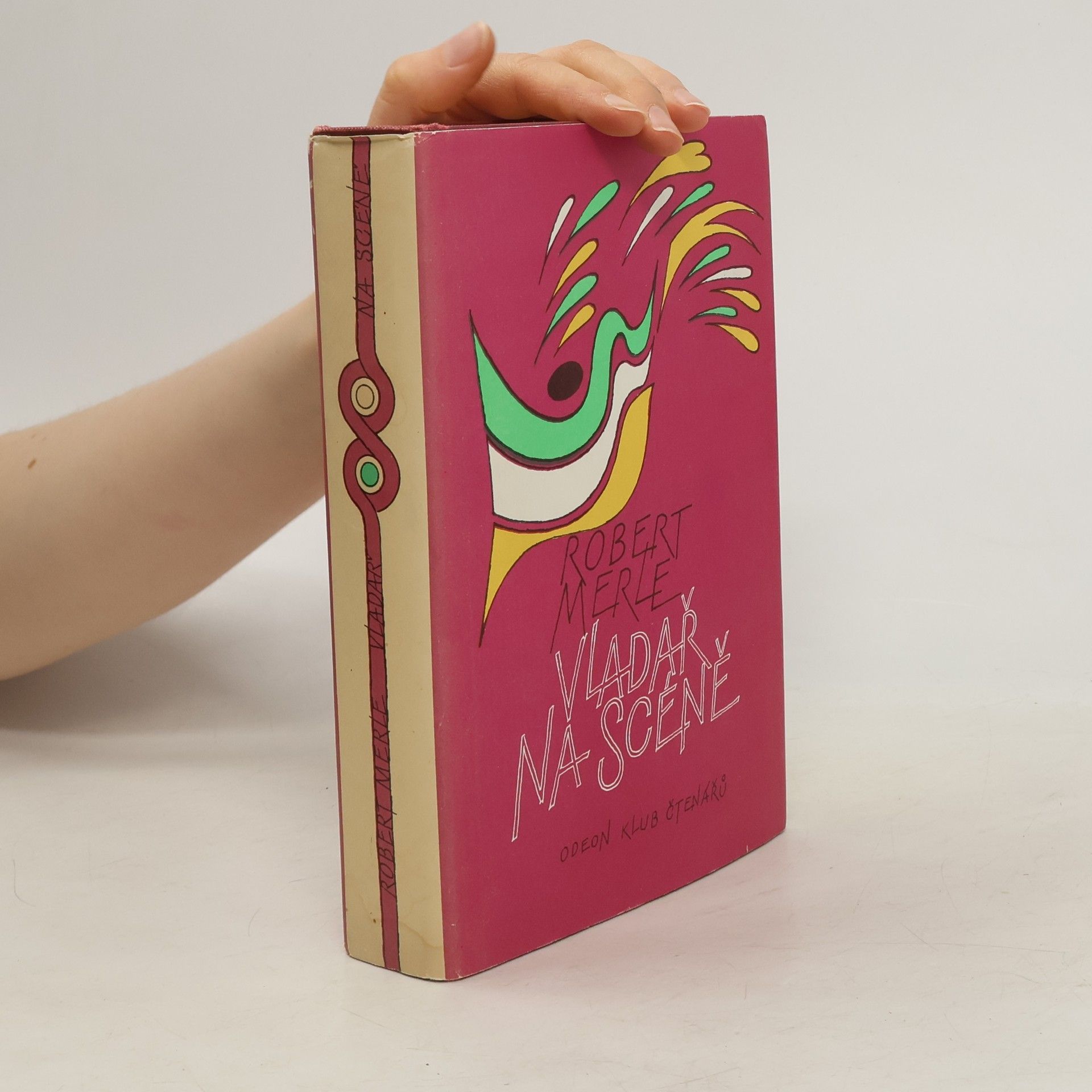 Robert Merle Vladař na scéně