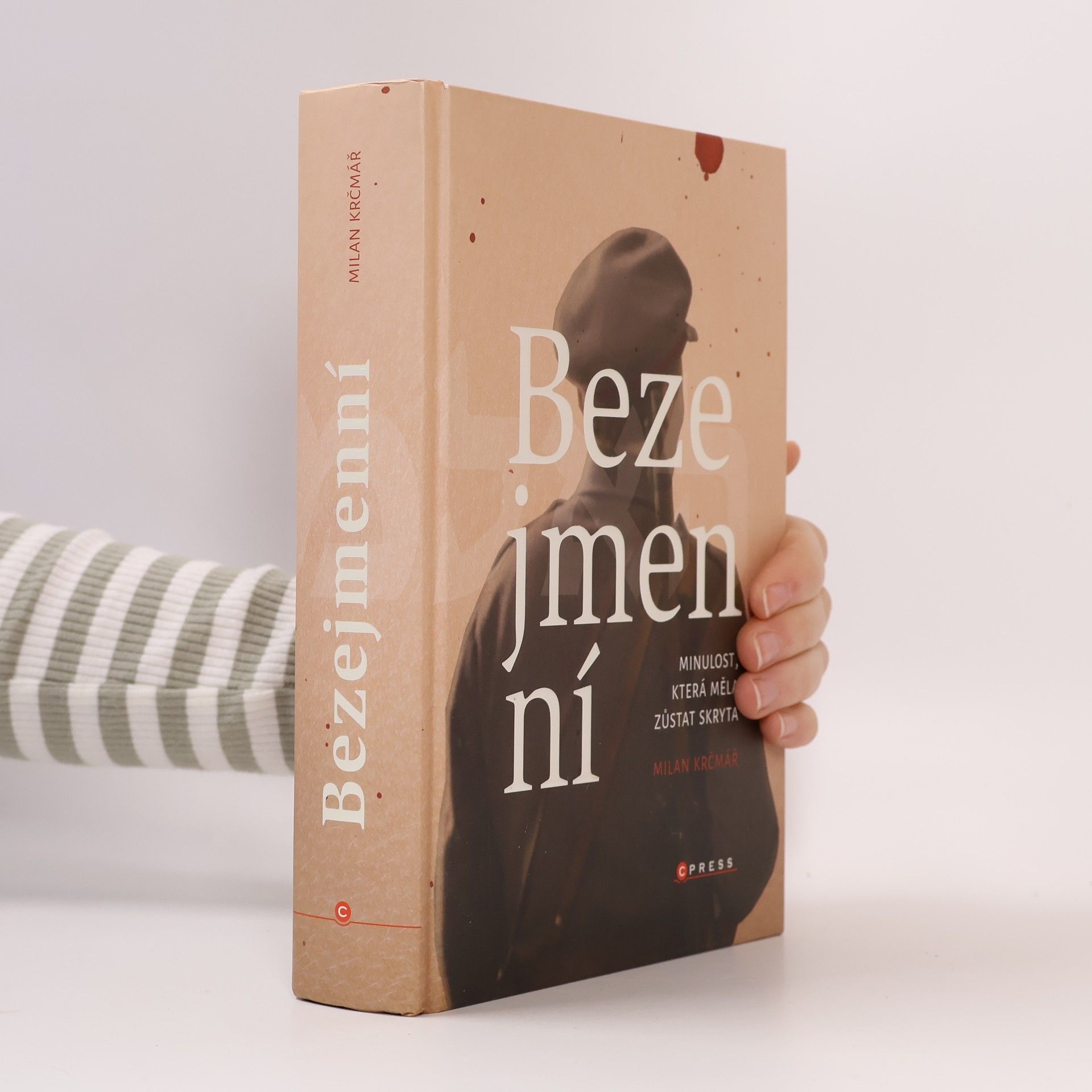 Bezejmenní: Minulost, která měla zůstat skryta