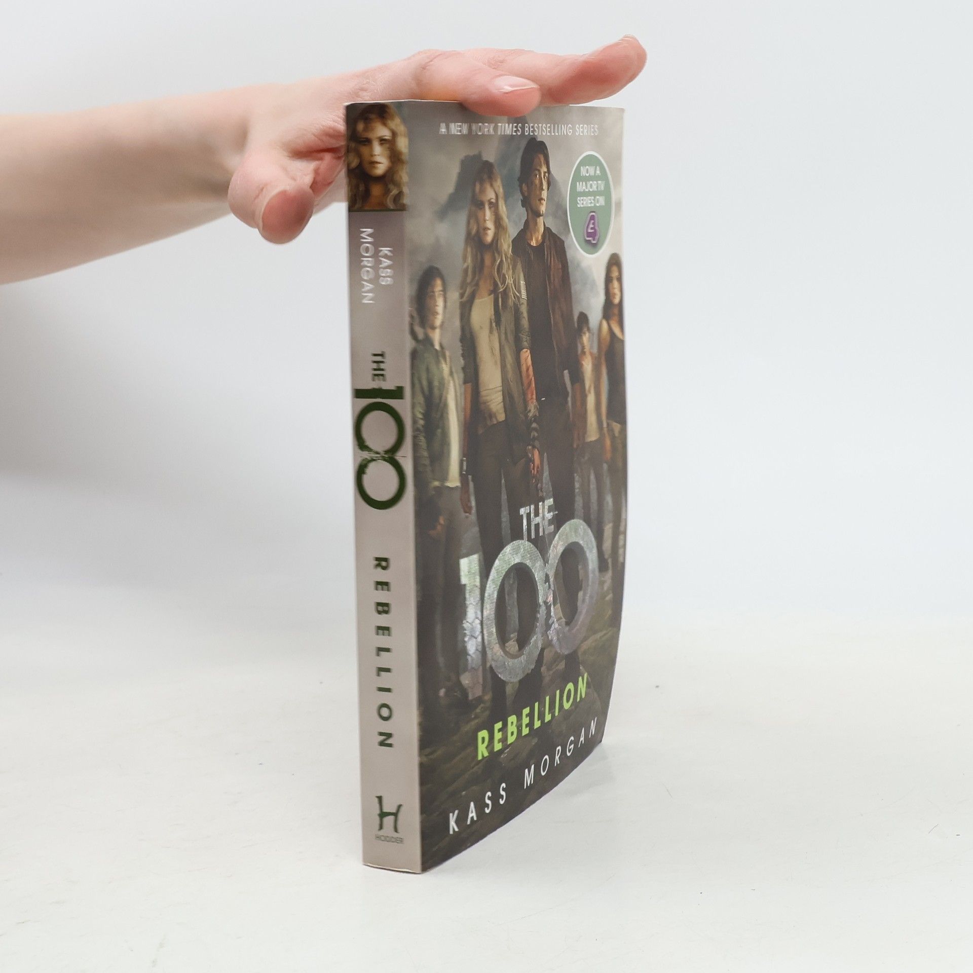 Kass Morgan The 100: Rebellion