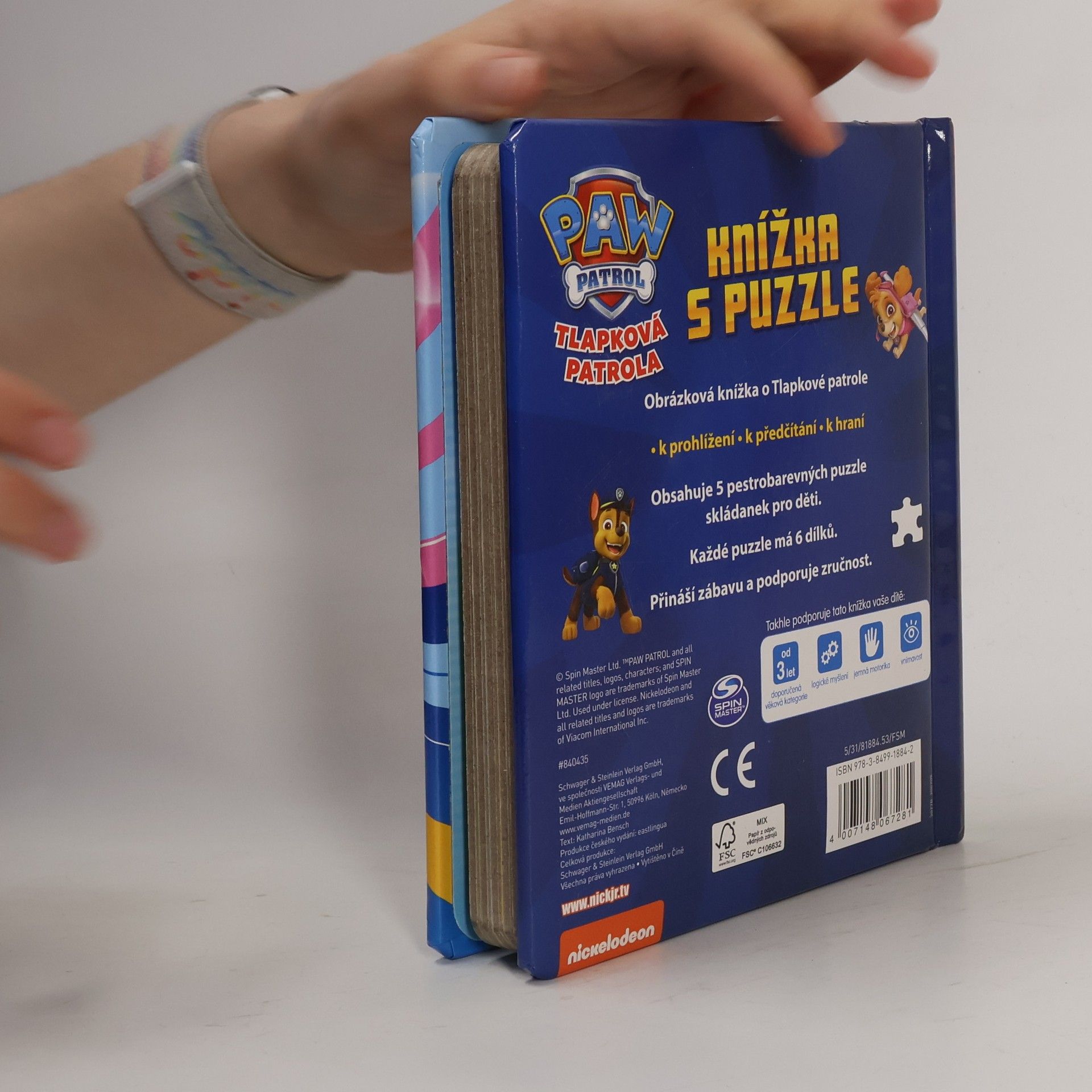 Kolektiv autorů Tlapková patrola - knížka s puzzle