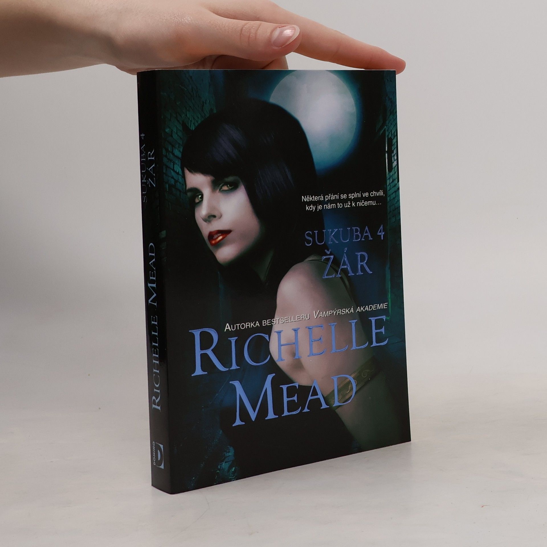 Richelle Mead Sukuba 4 - Žár