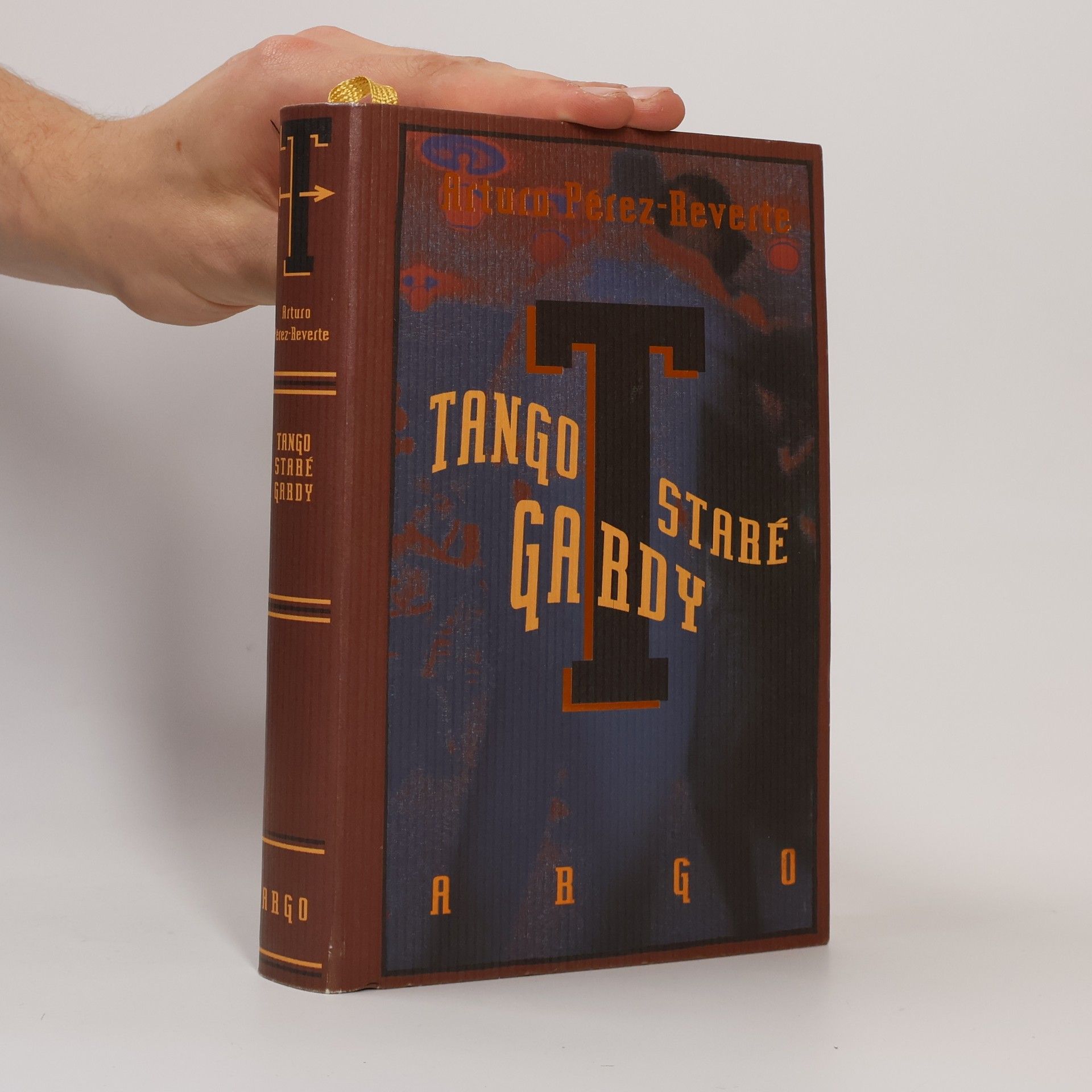 Arturo Pérez Reverte Tango staré gardy