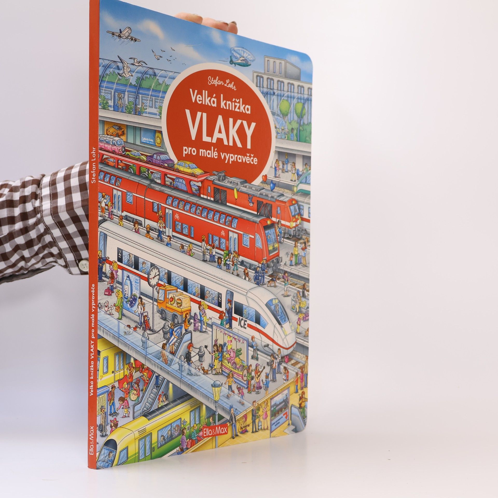 Stefan Lohr Velká knížka VLAKY pro malé vypravěče