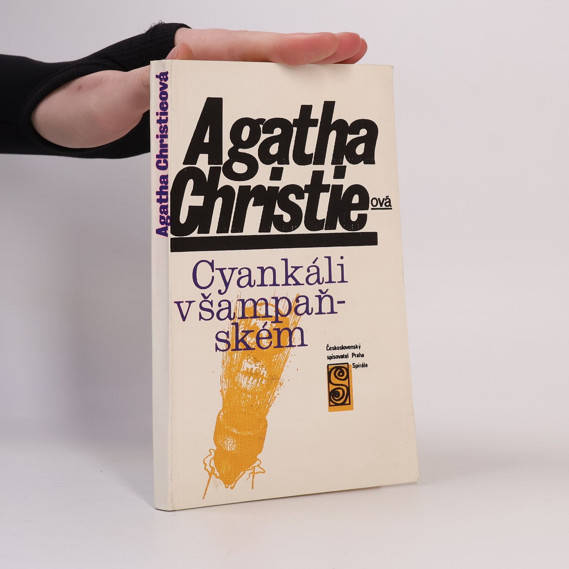 Agatha Christie Cyankáli v šampaňském