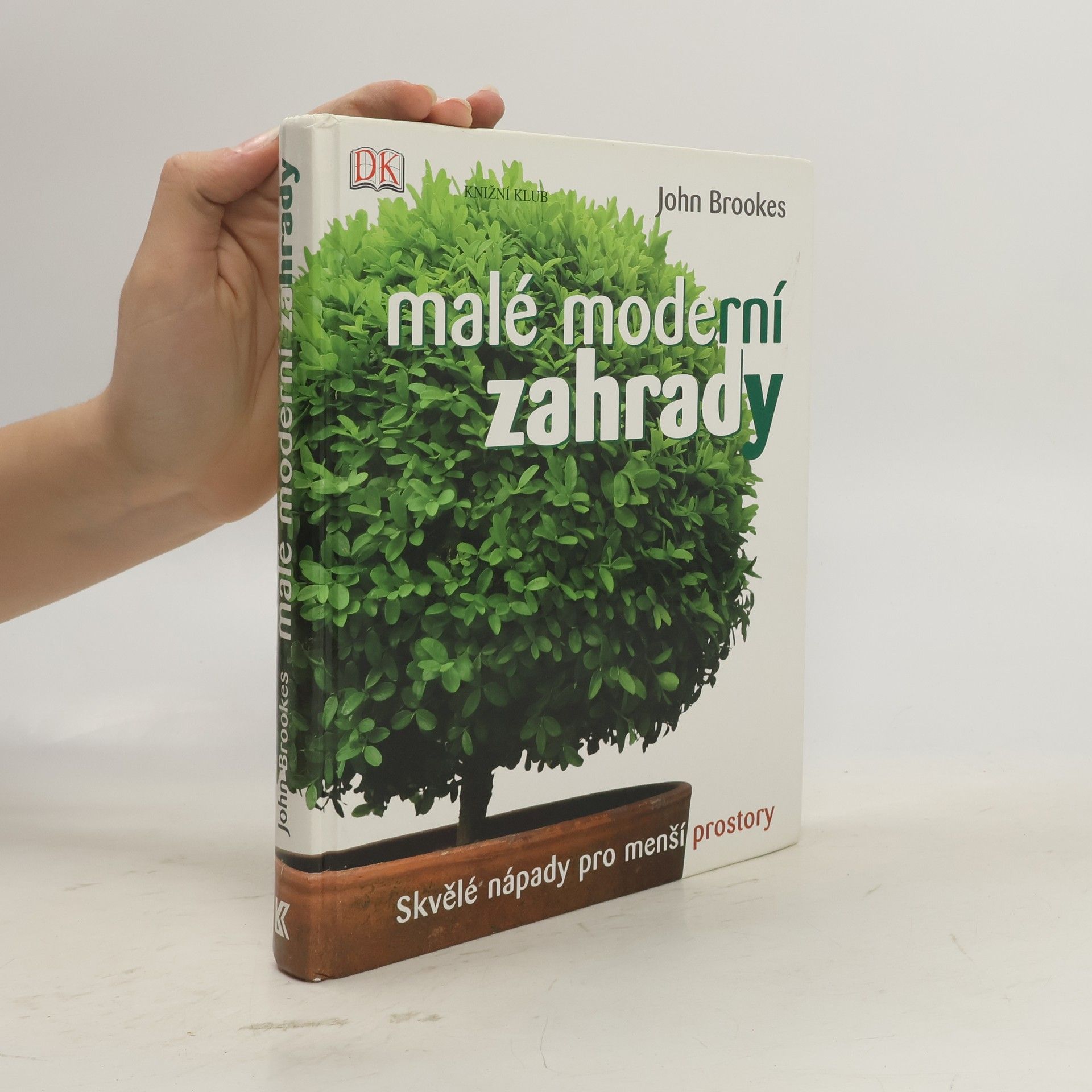 John Brookes Malé moderní zahrady