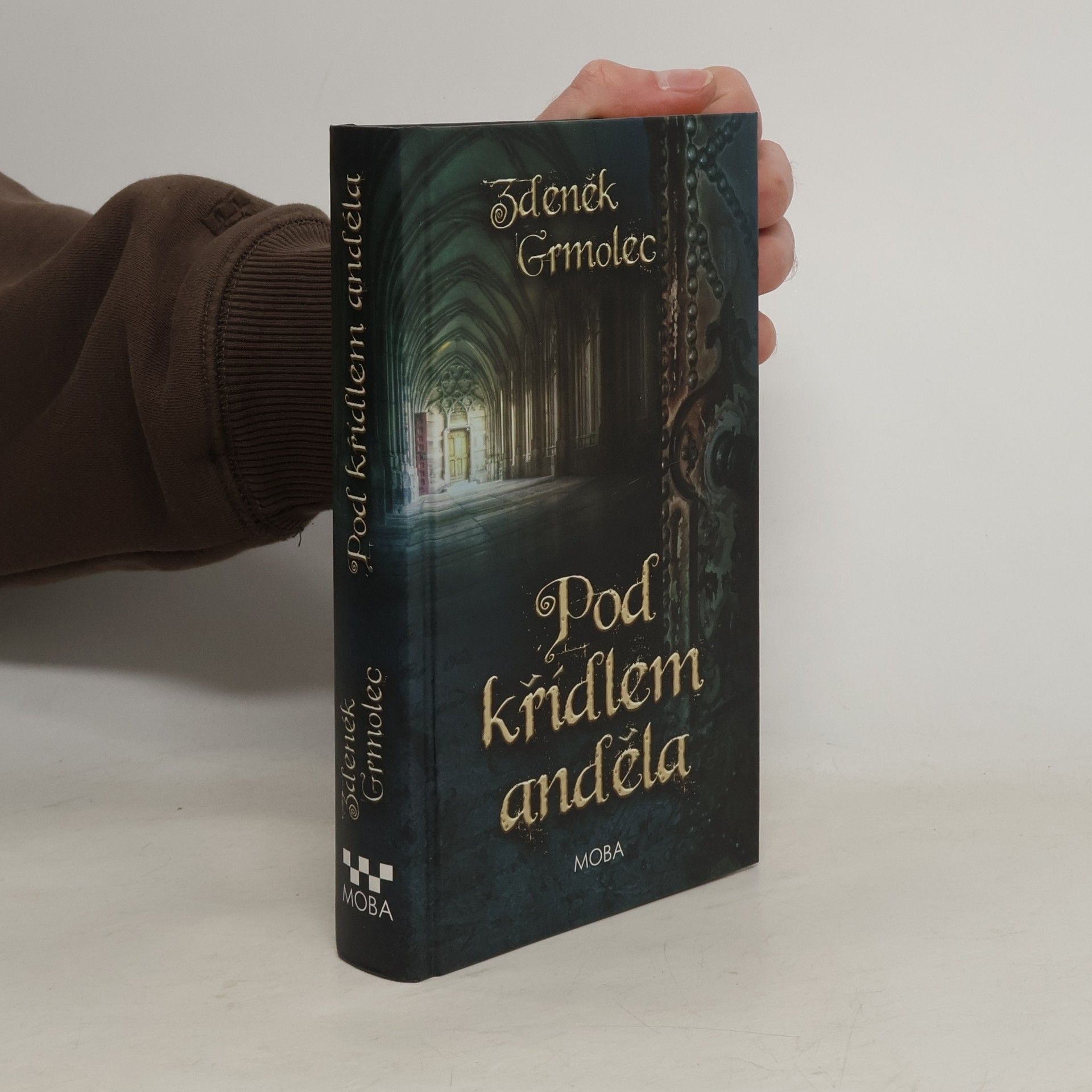 Zdeněk Grmolec Pod křídlem anděla