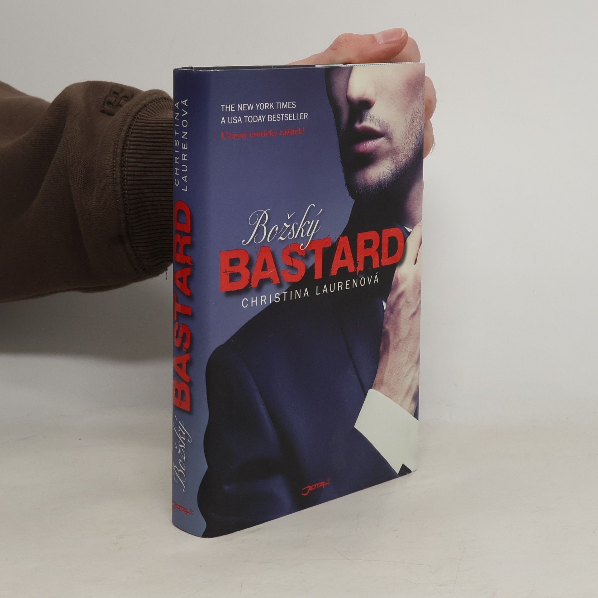 Christina Lauren Božský bastard