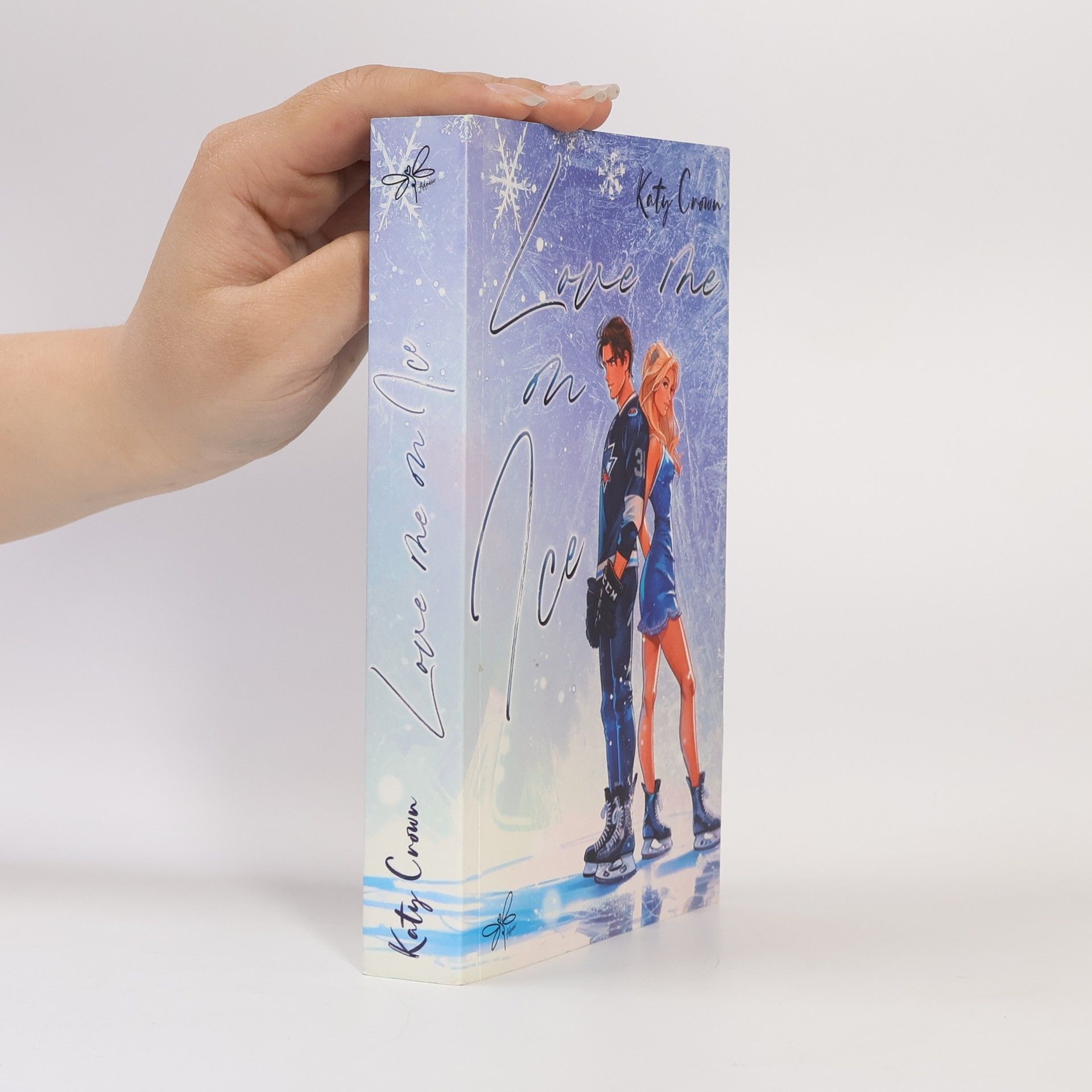 Katy Crown Love me on Ice