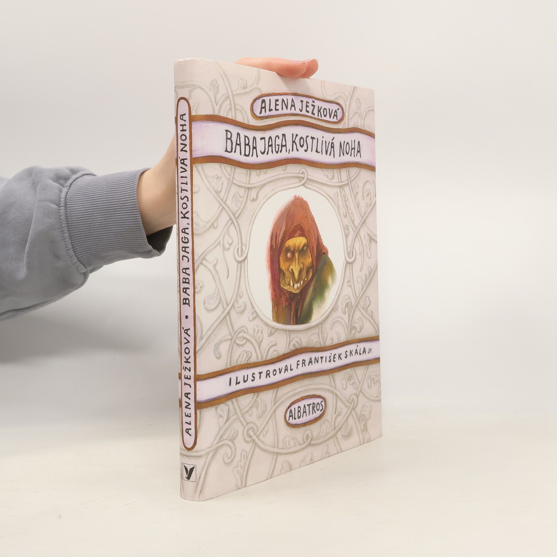 Baba Jaga, kostlivá noha