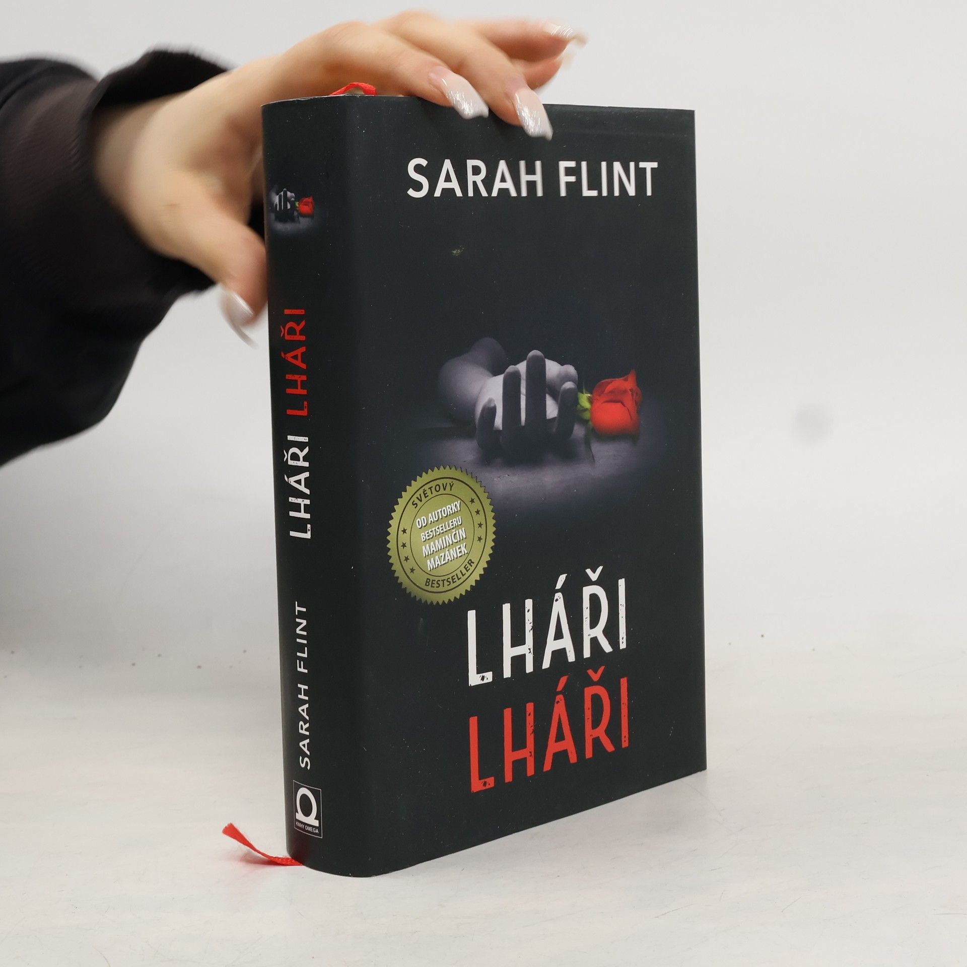 Sarah Flint Lháři, lháři