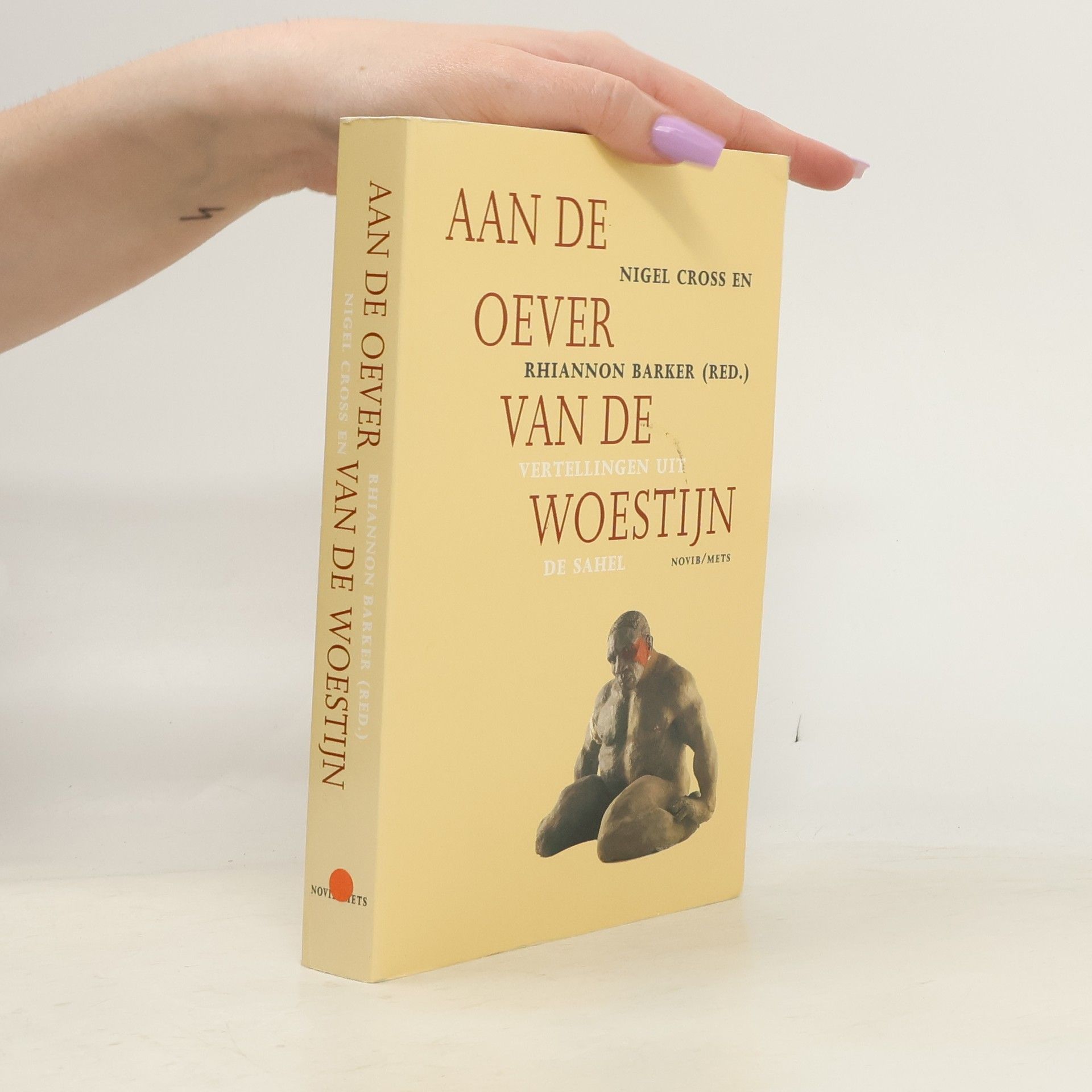 Nigel Cross Aan de oever van de woestijn