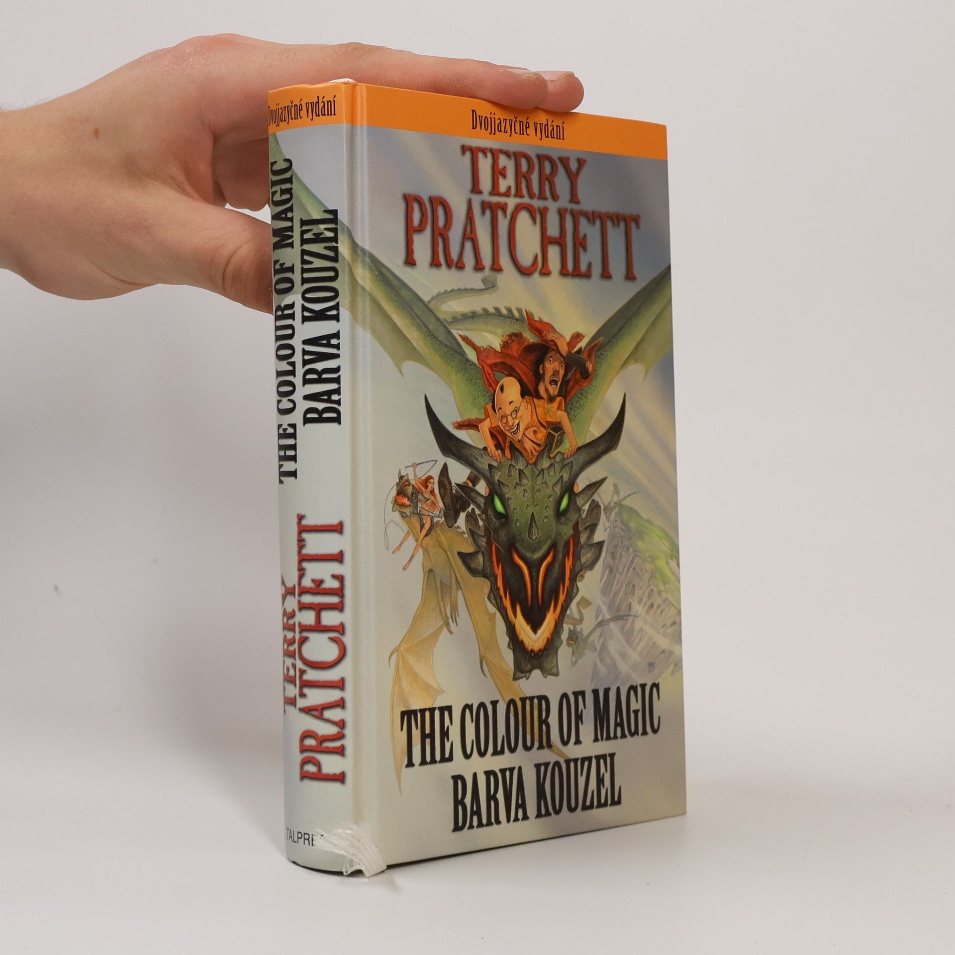 Terry Pratchett Barva kouzel, The colour of magic: Dvojjazyčné vydání